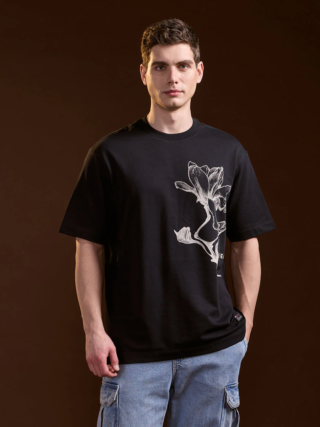 Men Black Oversize Floral Graphic Print Crew Neck T-shirt - Image 6