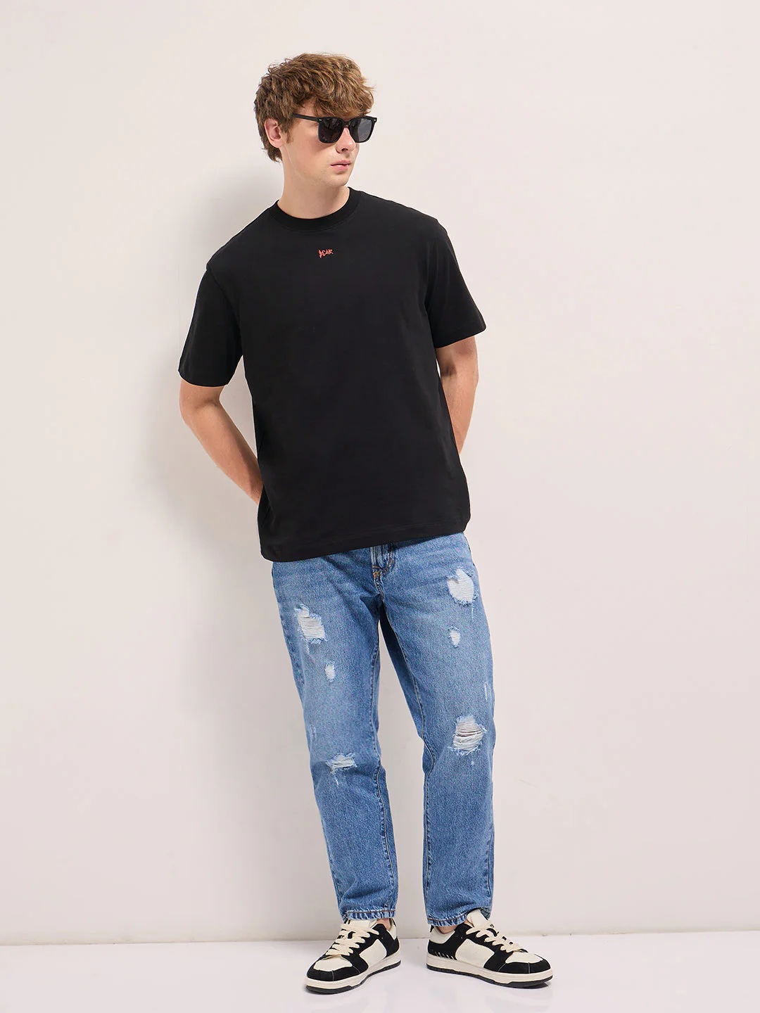 Men Black Oversize Graphic Abstract Printed Crew Neck T-shirt - Image 4