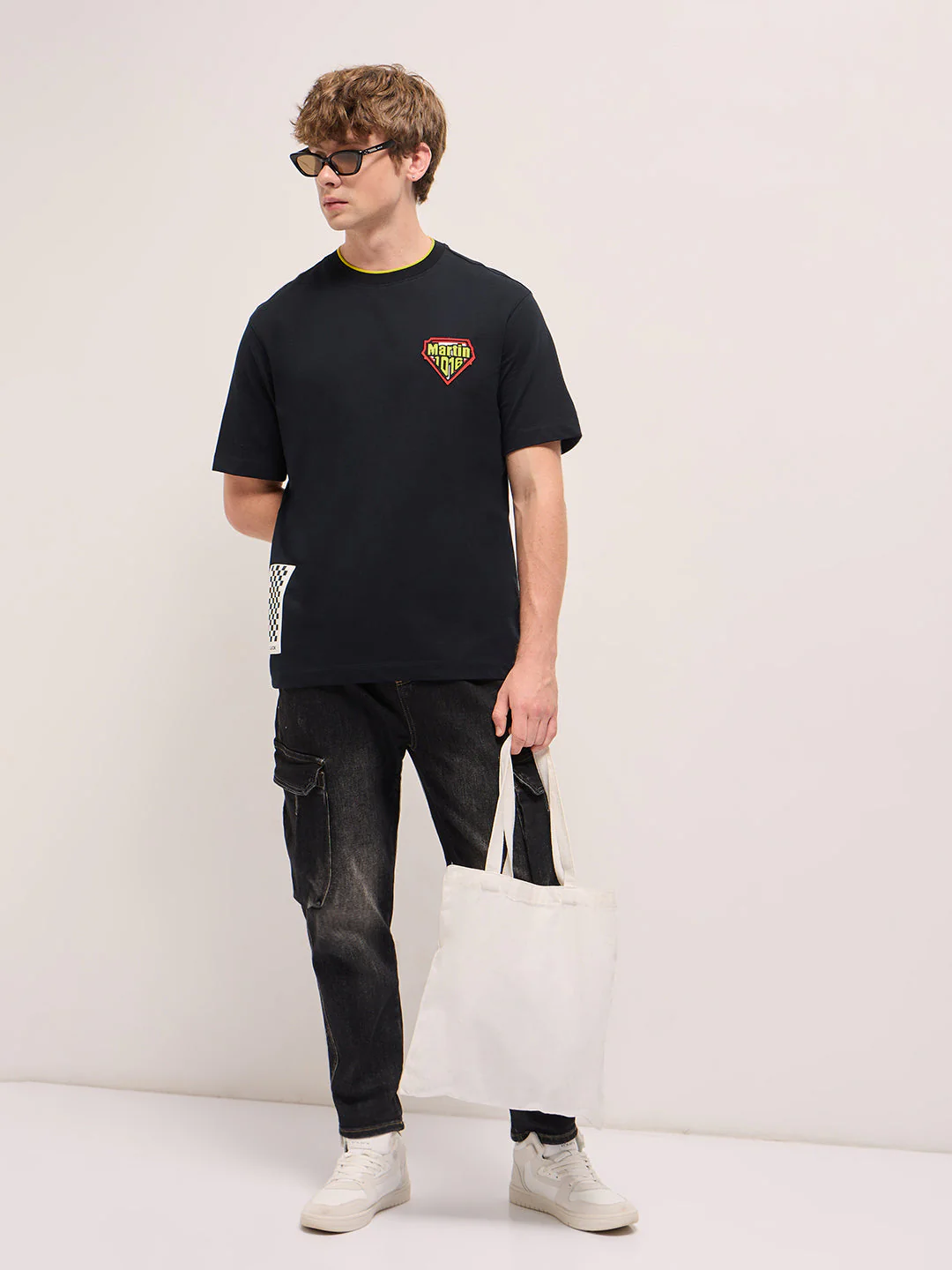 Men Black Oversize Graphic Design Crew Neck T-shirt - Image 4