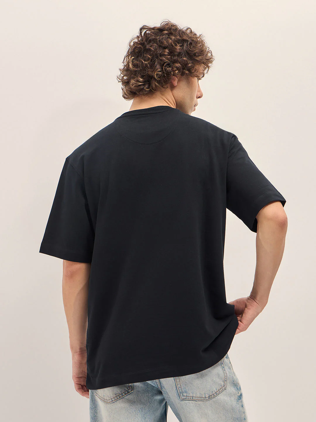 Men Black Oversize Graphic Design Crew Neck T-shirt - Image 2