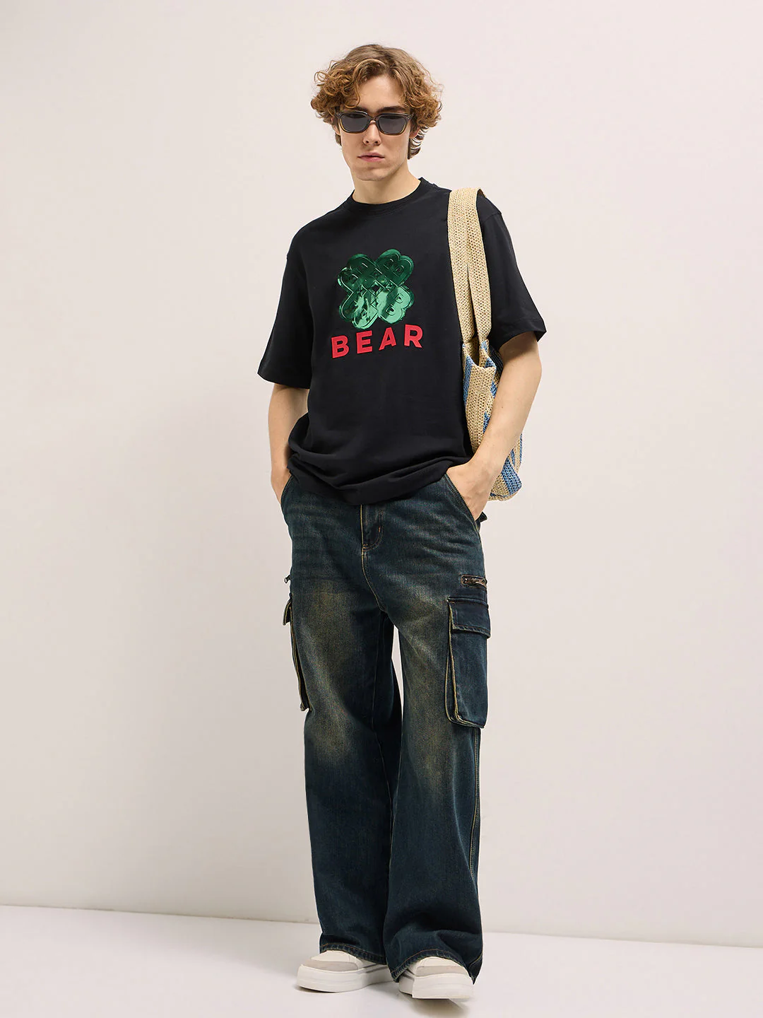 Men Black Oversize Graphic Printed Crew Neck T-shirt - Image 4