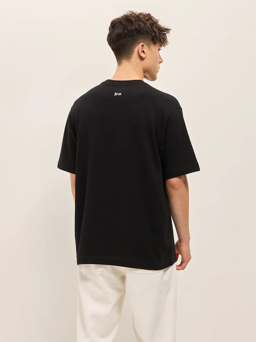 Men Black Oversize Graphic Printed Crew Neck T-shirt - Image 2
