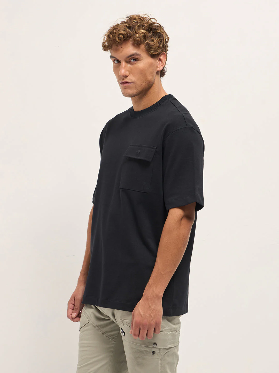 Men Black Oversized Graphic T-Shirt - Image 2