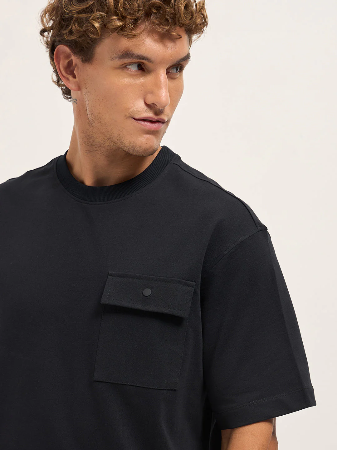 Men Black Oversized Graphic T-Shirt - Image 5