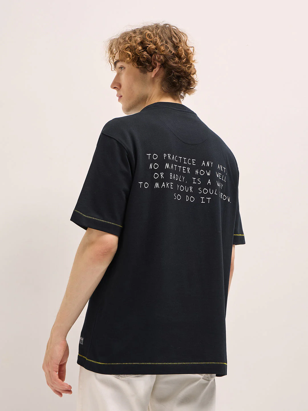 Men Black Oversize inspiring handwritten Graphic Print Crew Neck T-shirt - Image 5