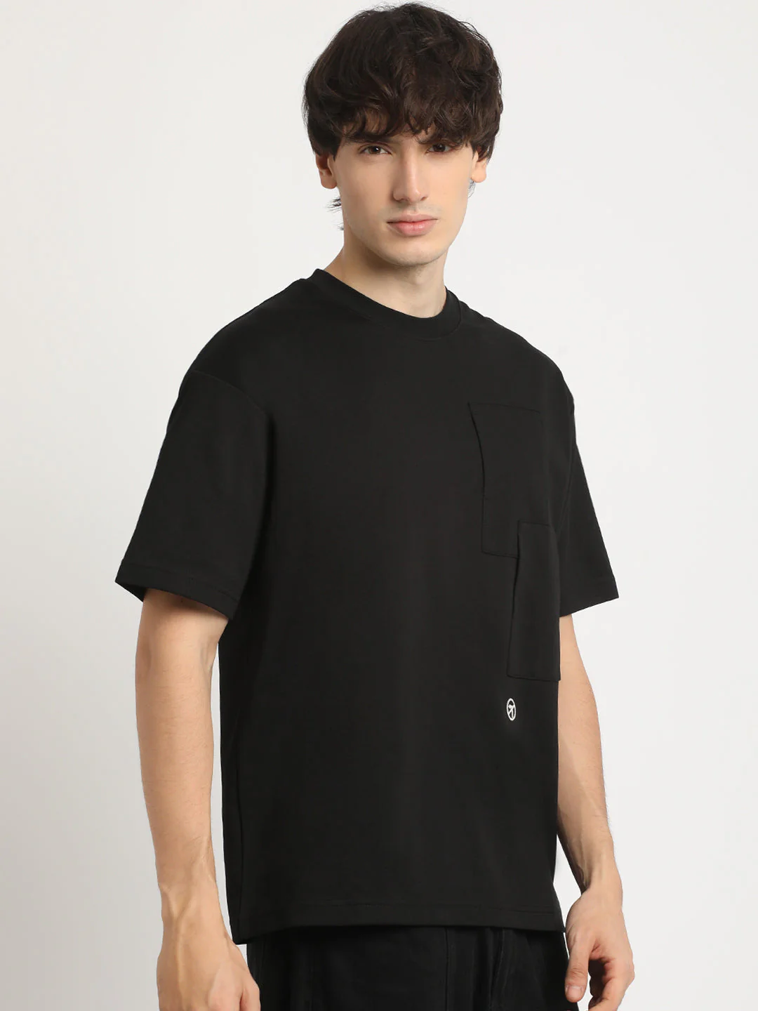 Men Black Oversized Fit Round Neck T-shirt - Image 3