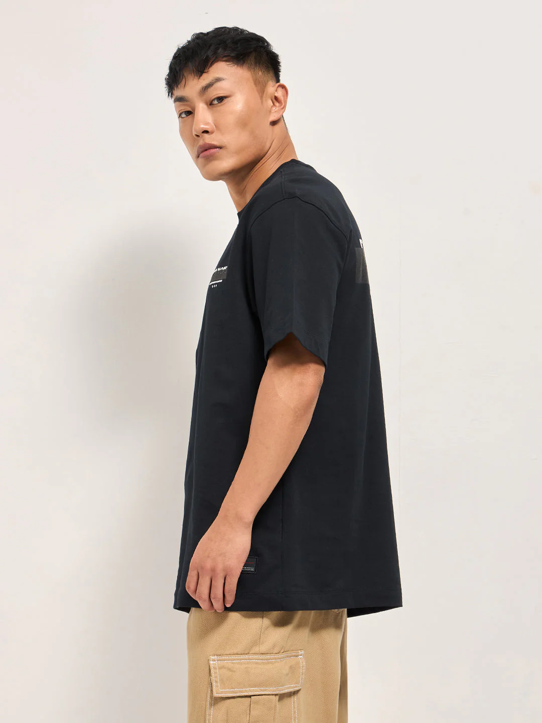 Men Black Oversized Graphic T-Shirt - Image 2