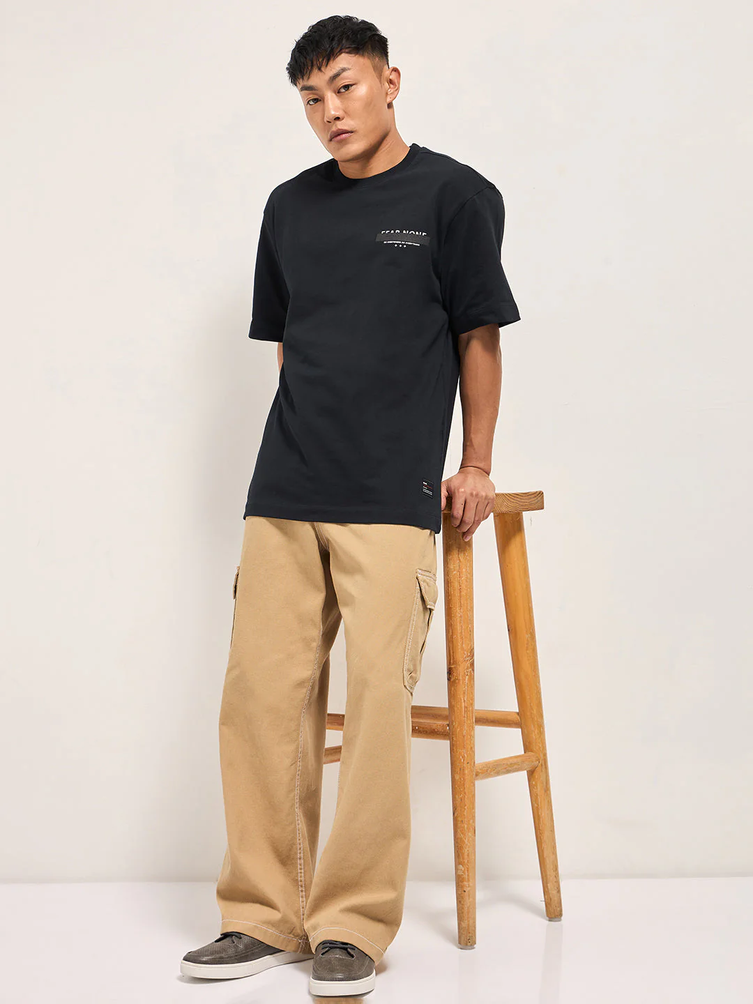 Men Black Oversized Graphic T-Shirt - Image 4