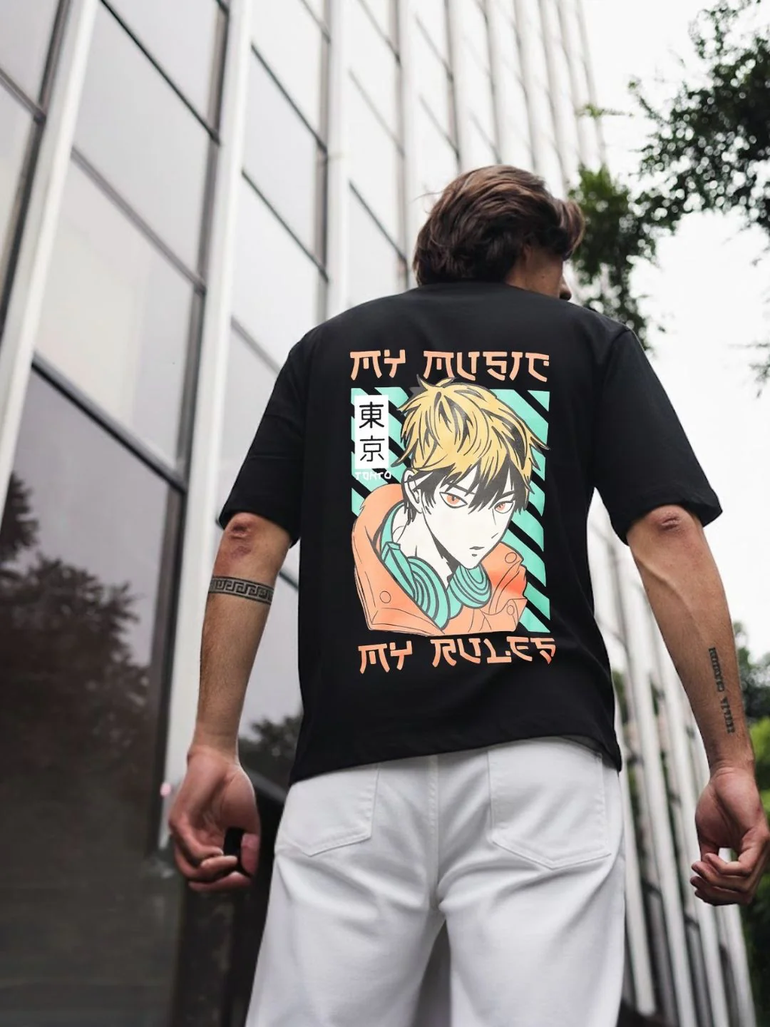 Men Black Oversized Printed T-shirt - Image 2