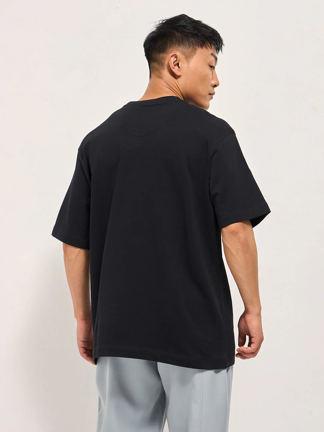 Men Black Oversized T-Shirt - Image 2
