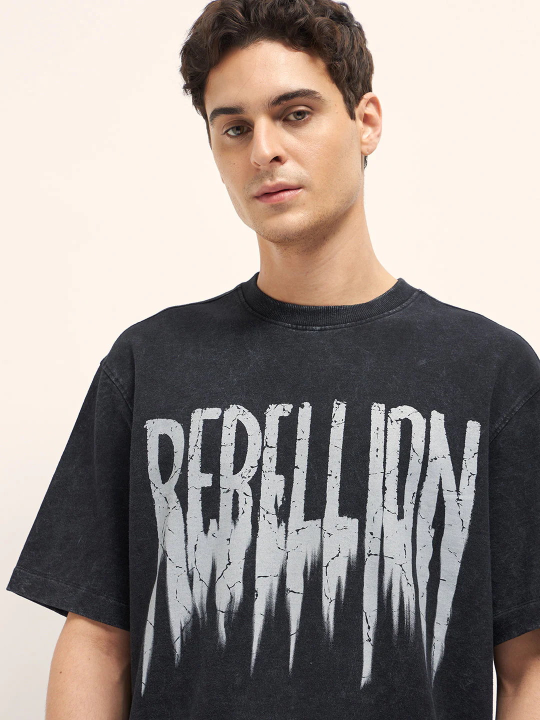Men Black Oversized T-Shirt - Image 7