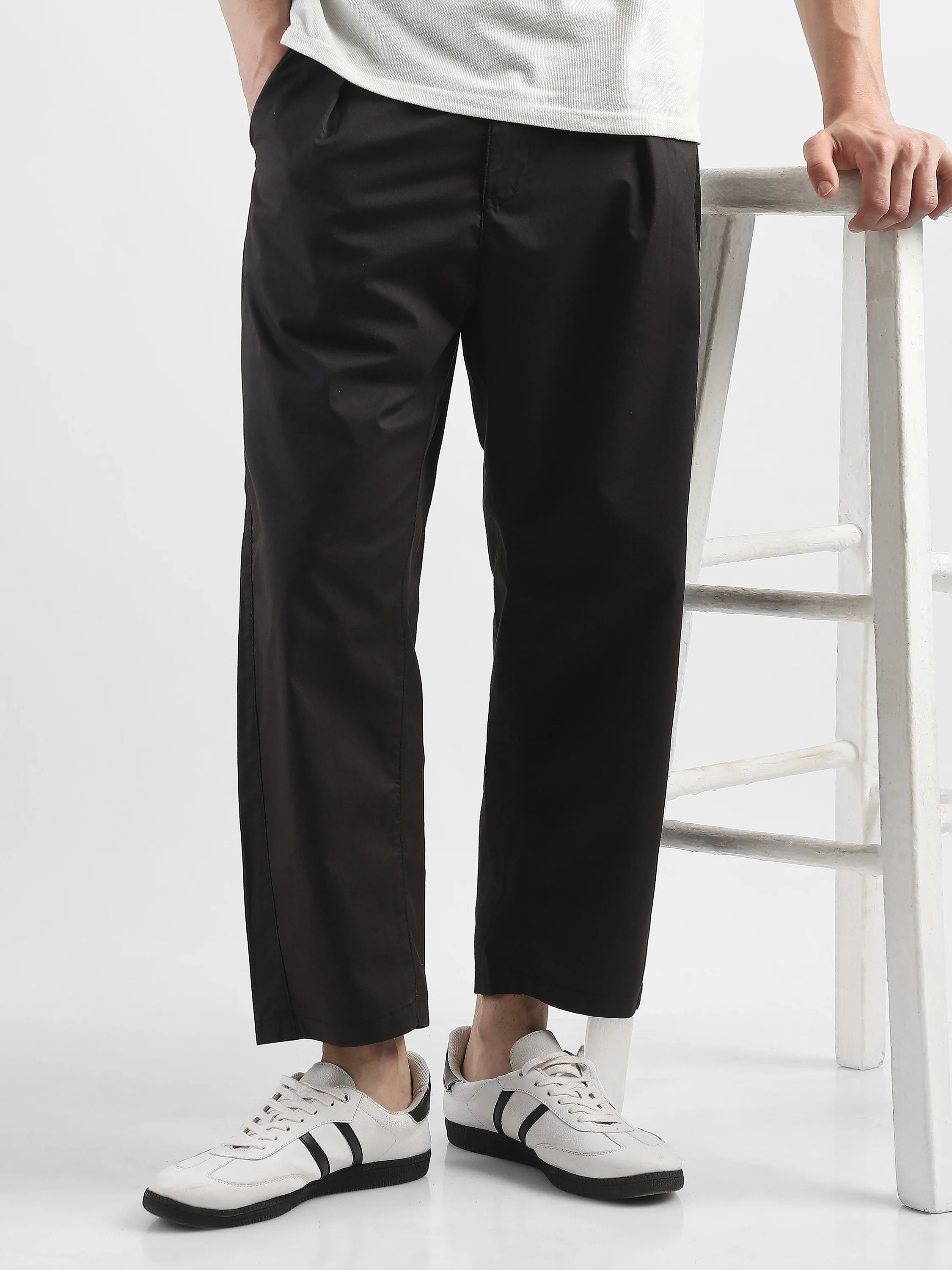 Men Black Pleated Mid Rise Comfort Fit Trousers - Image 7