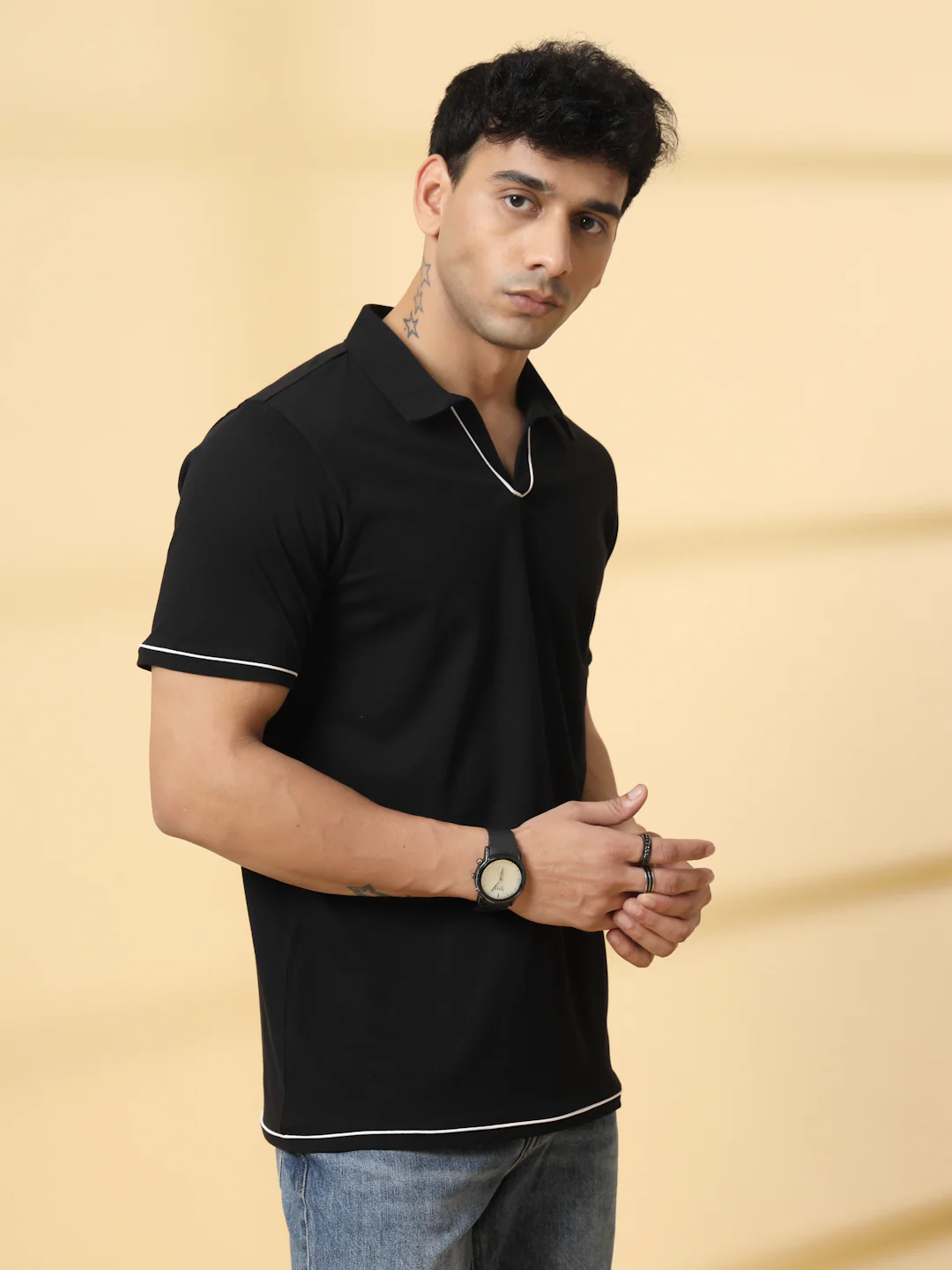 Men Black Polo T-Shirt With Contrast Piping - Image 5
