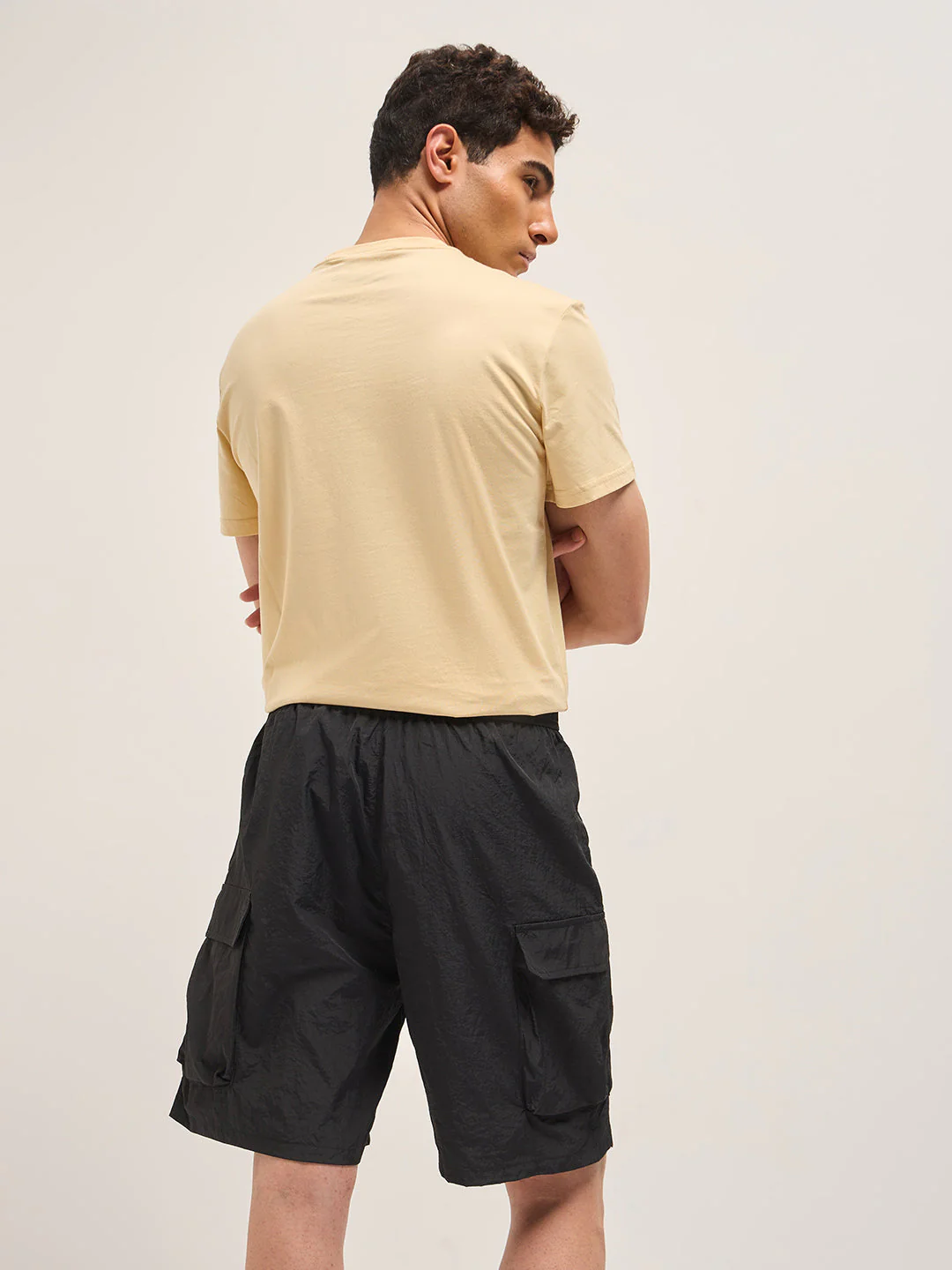 Men Black Polyester Regular Fit Knee-Length Cargo Shorts - Image 2