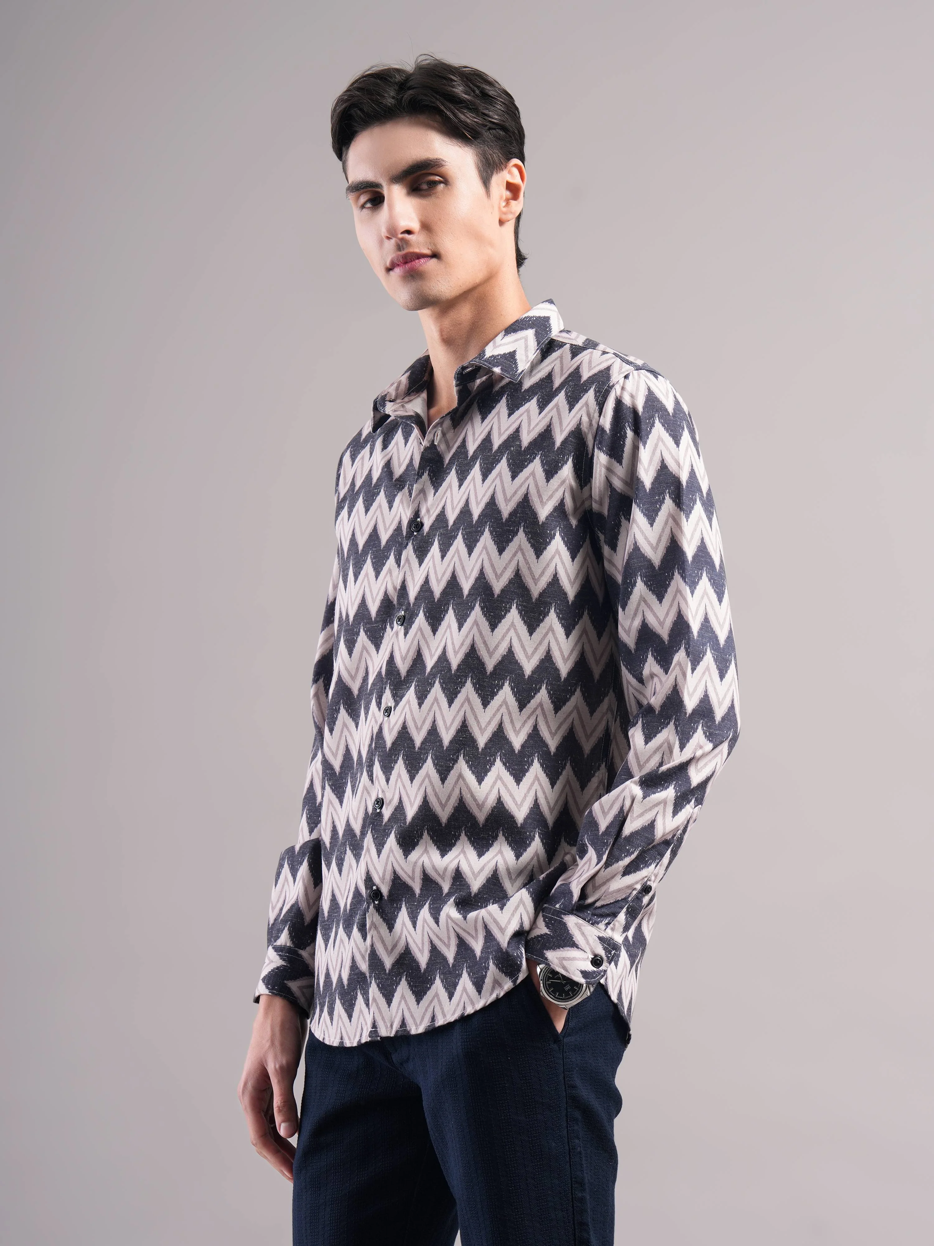 Men Black Printed Casual Shirt - Image 3
