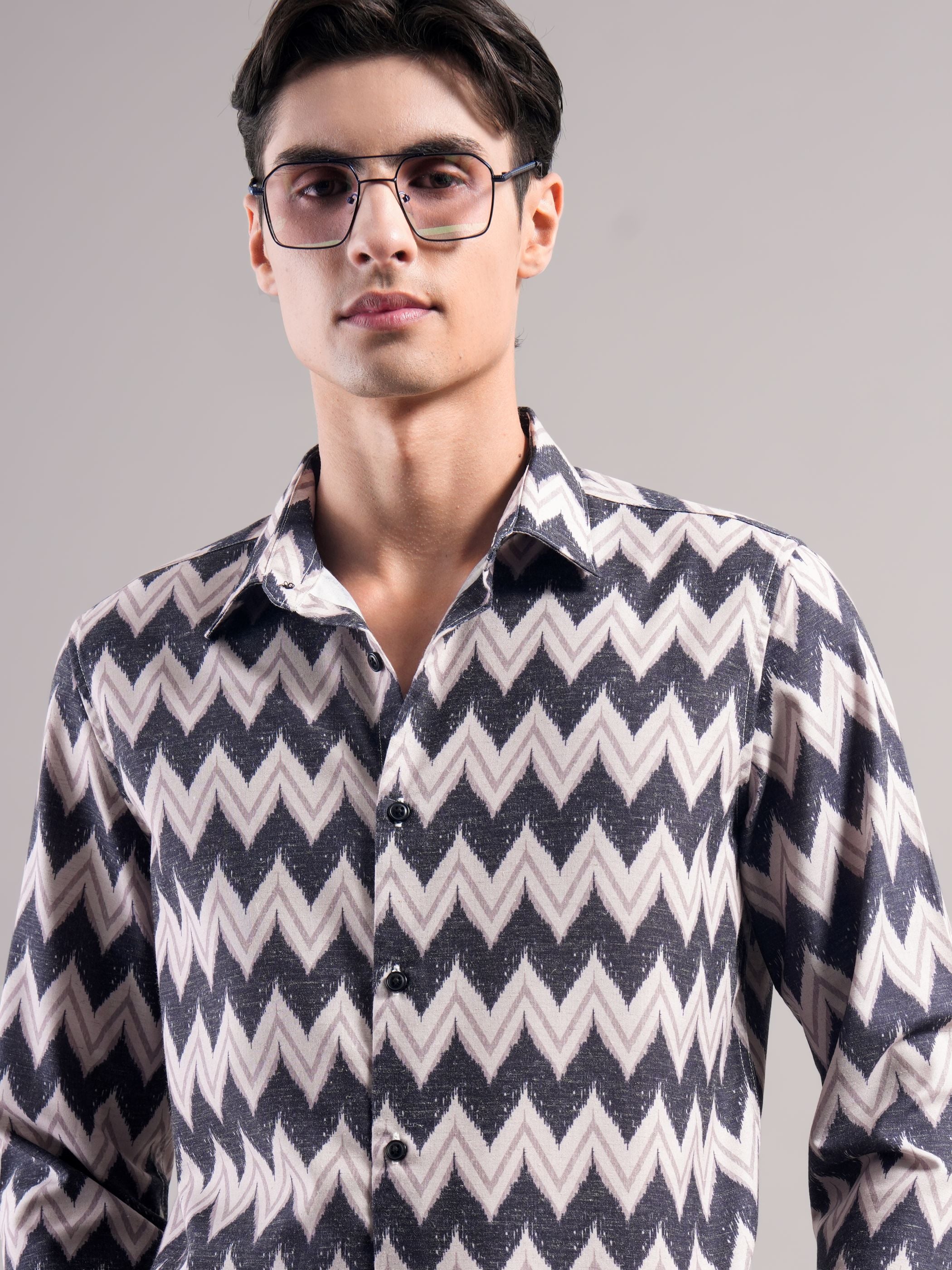 Men Black Printed Casual Shirt - Image 4