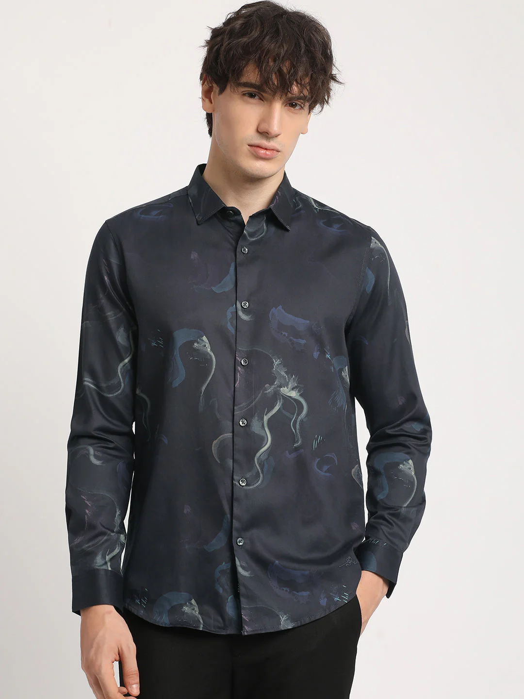 Men Black Printed Slim Fit Cotton Casual Shirt - Image 2