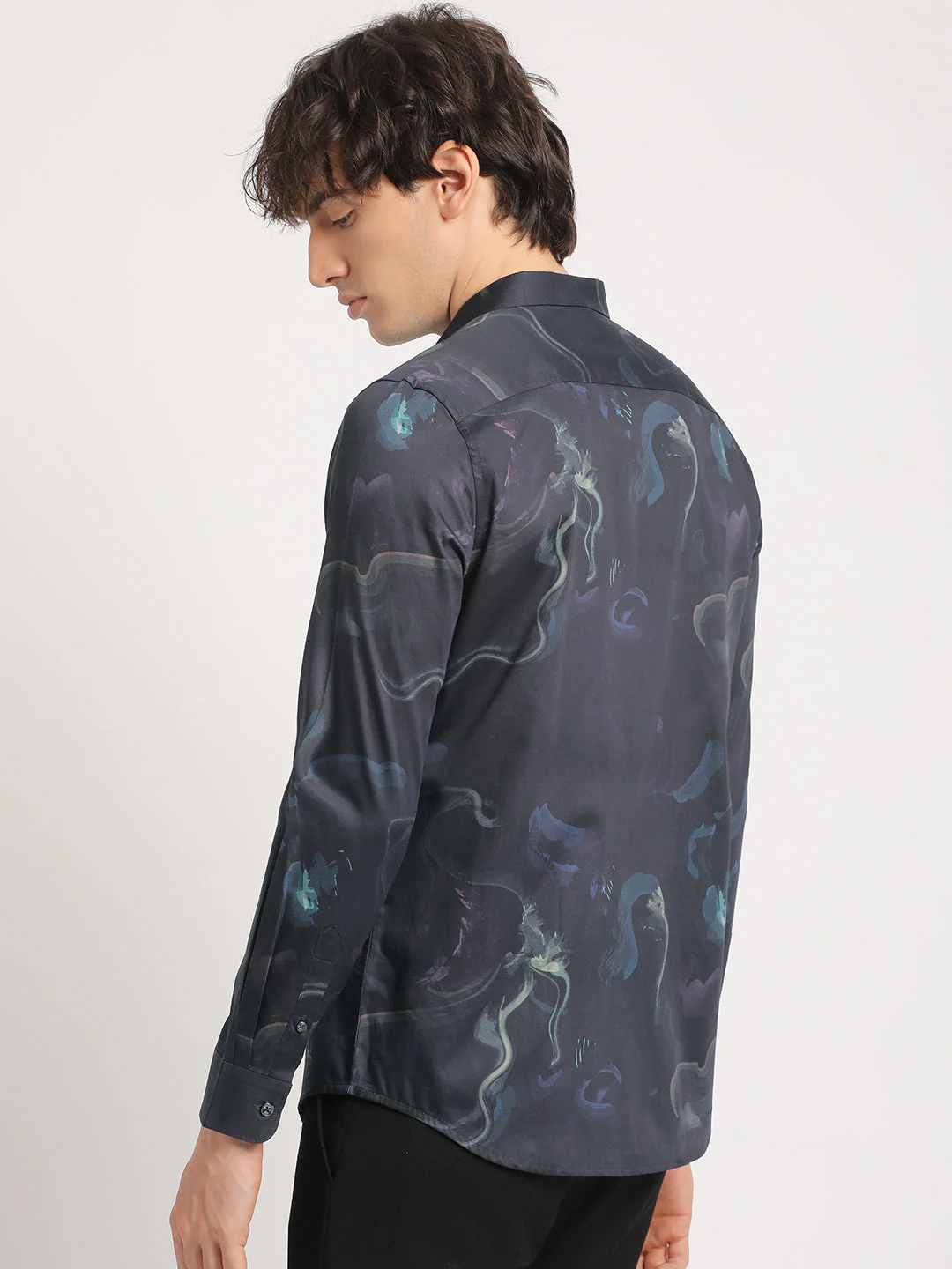 Men Black Printed Slim Fit Cotton Casual Shirt - Image 4