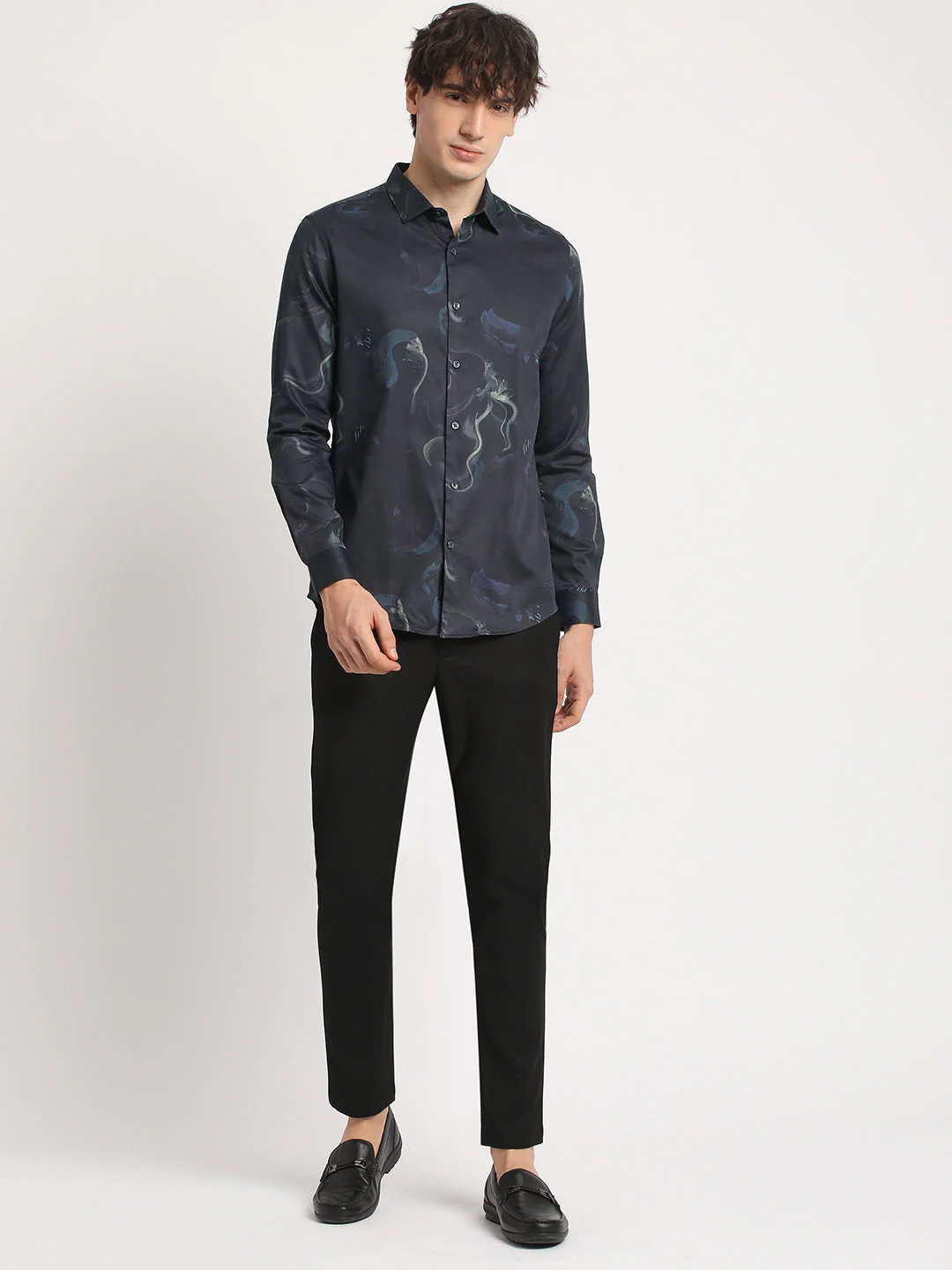 Men Black Printed Slim Fit Cotton Casual Shirt - Image 5