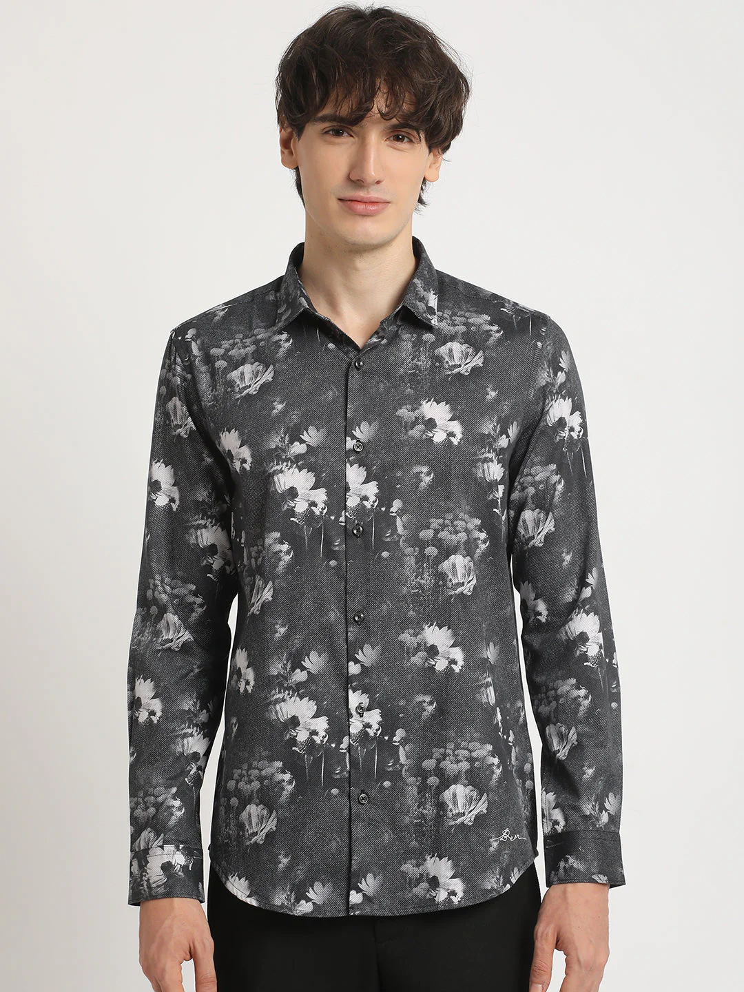 Men Black Printed Slim Fit Cotton Casual Shirt - Image 2