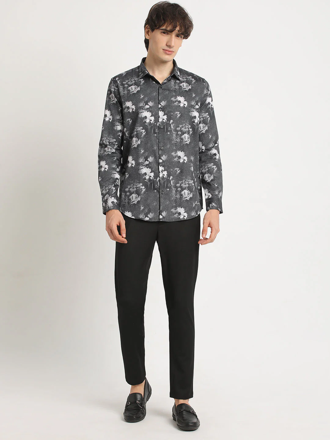 Men Black Printed Slim Fit Cotton Casual Shirt - Image 5