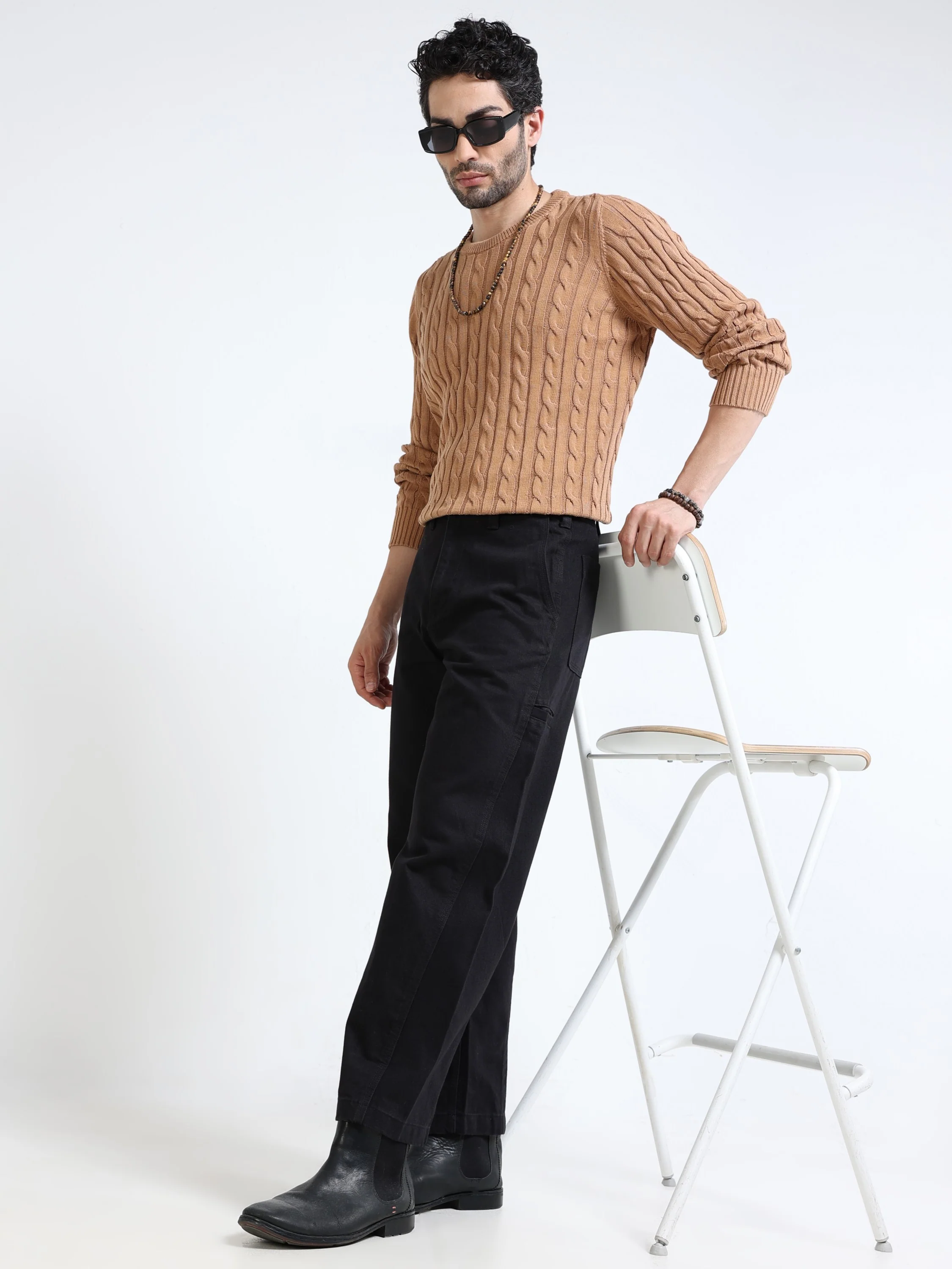 Men Black Mid Rise Pants - Image 7