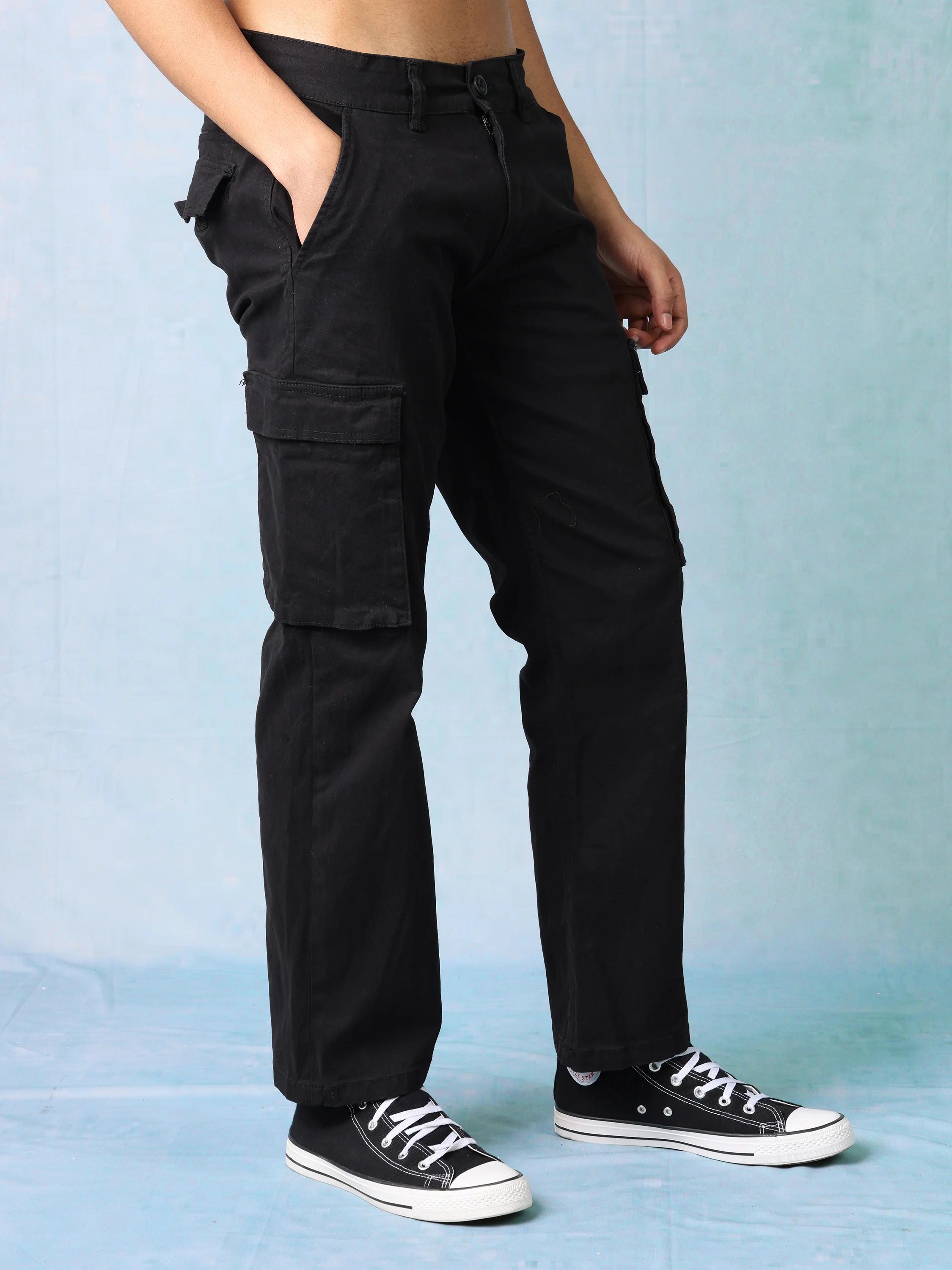 Men Black Regular Fit Cargos Pants - Image 3