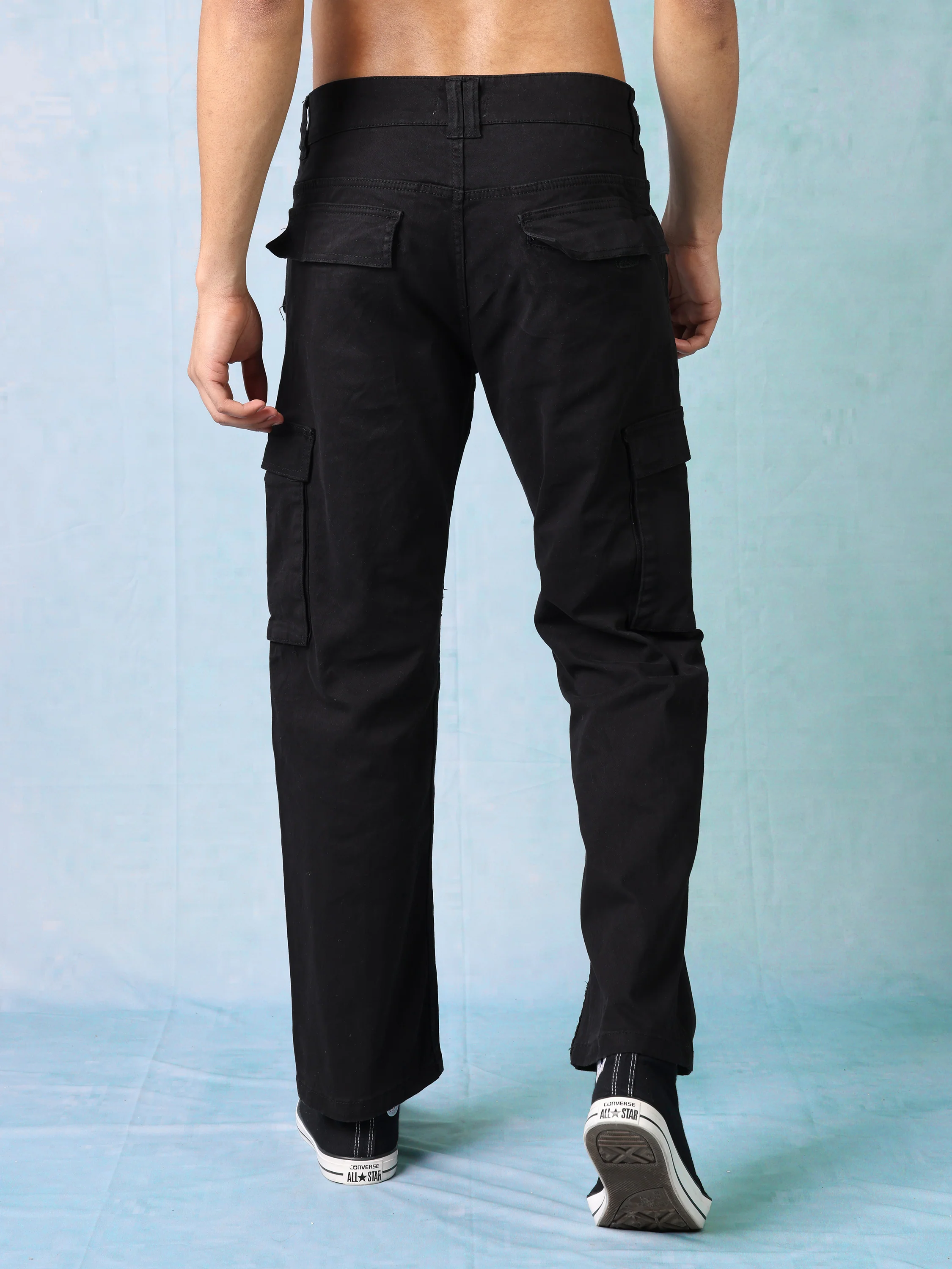 Men Black Regular Fit Cargos Pants - Image 4