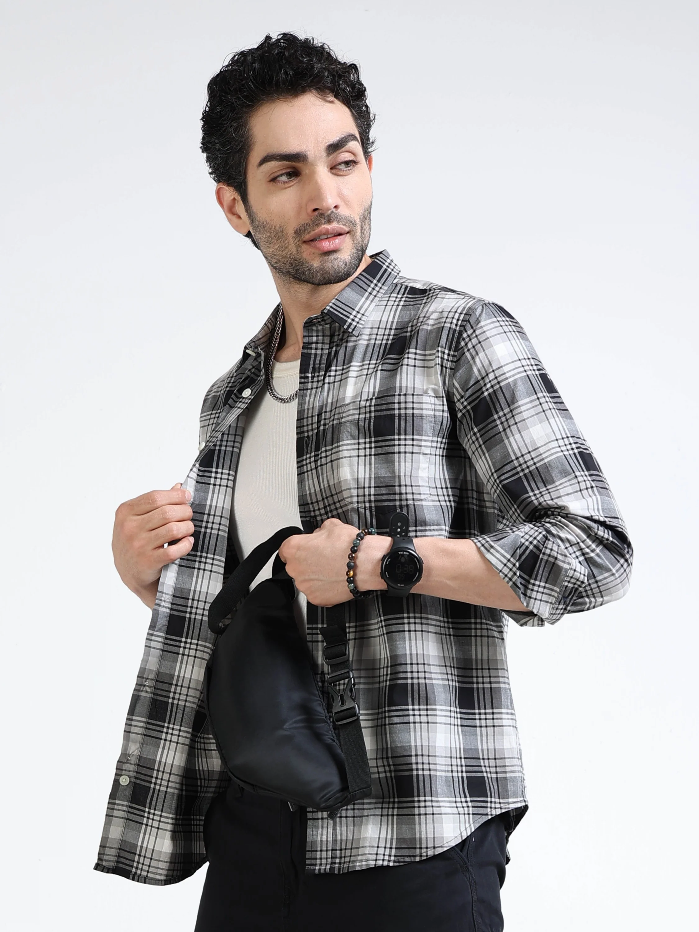 Men Black Regular Fit Check Shirt - Image 5