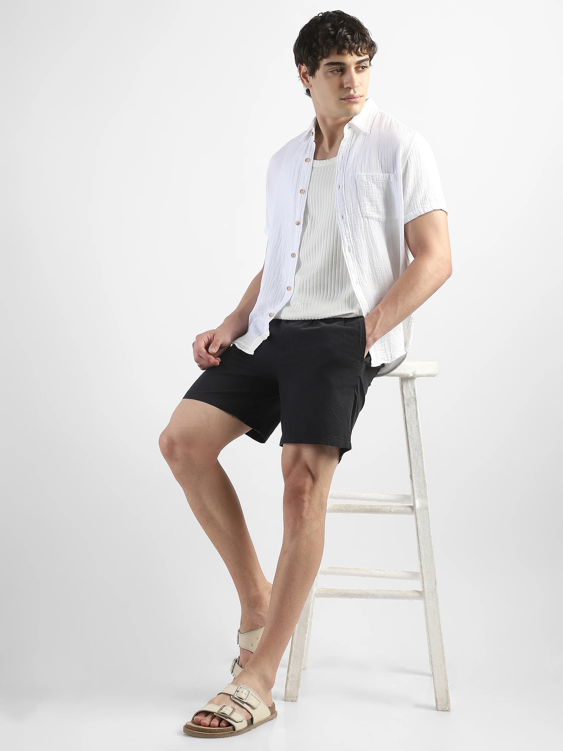 Men Black Regular Fit Cotton Blend Shorts - Image 3