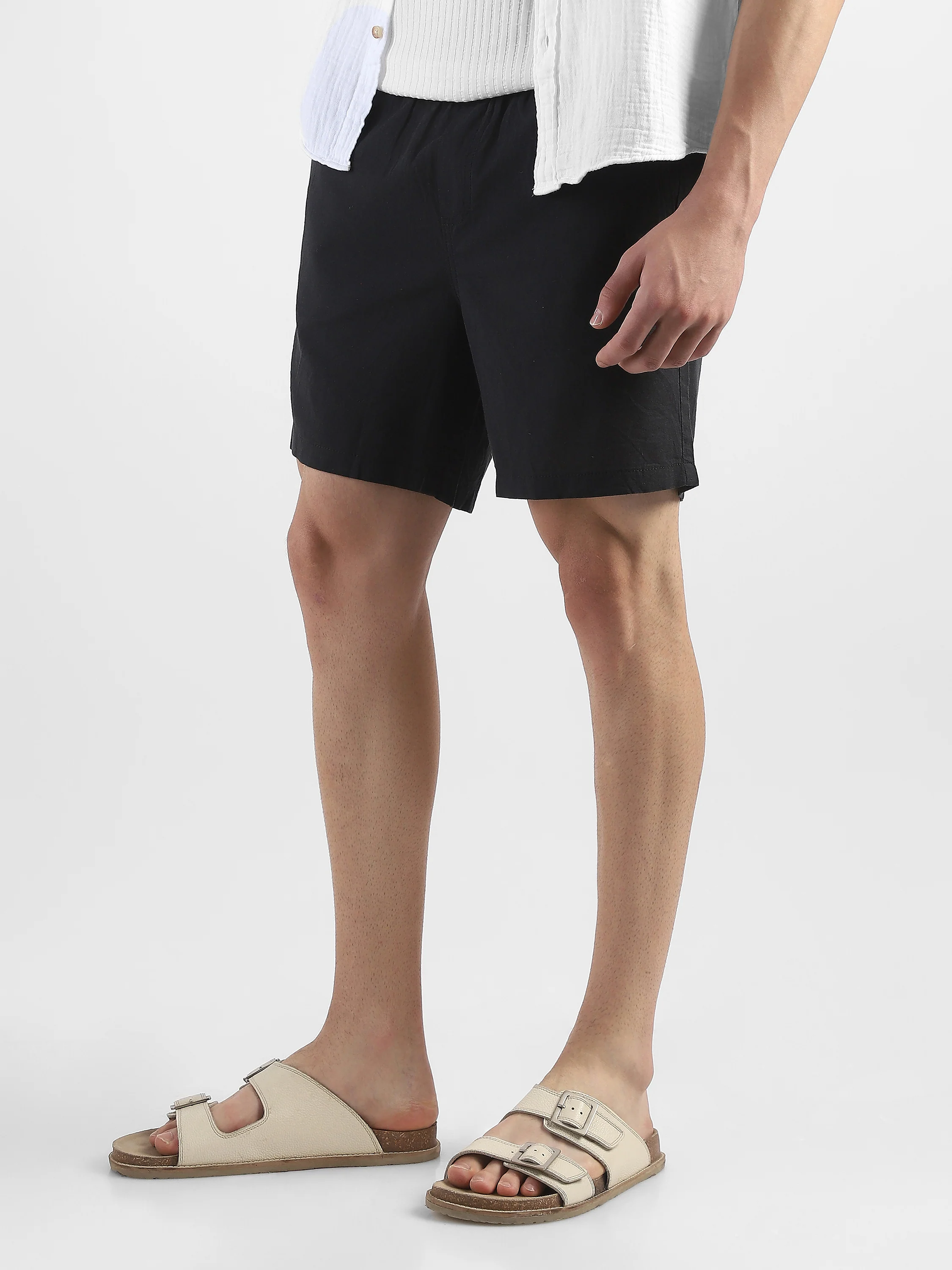 Men Black Regular Fit Cotton Blend Shorts - Image 5