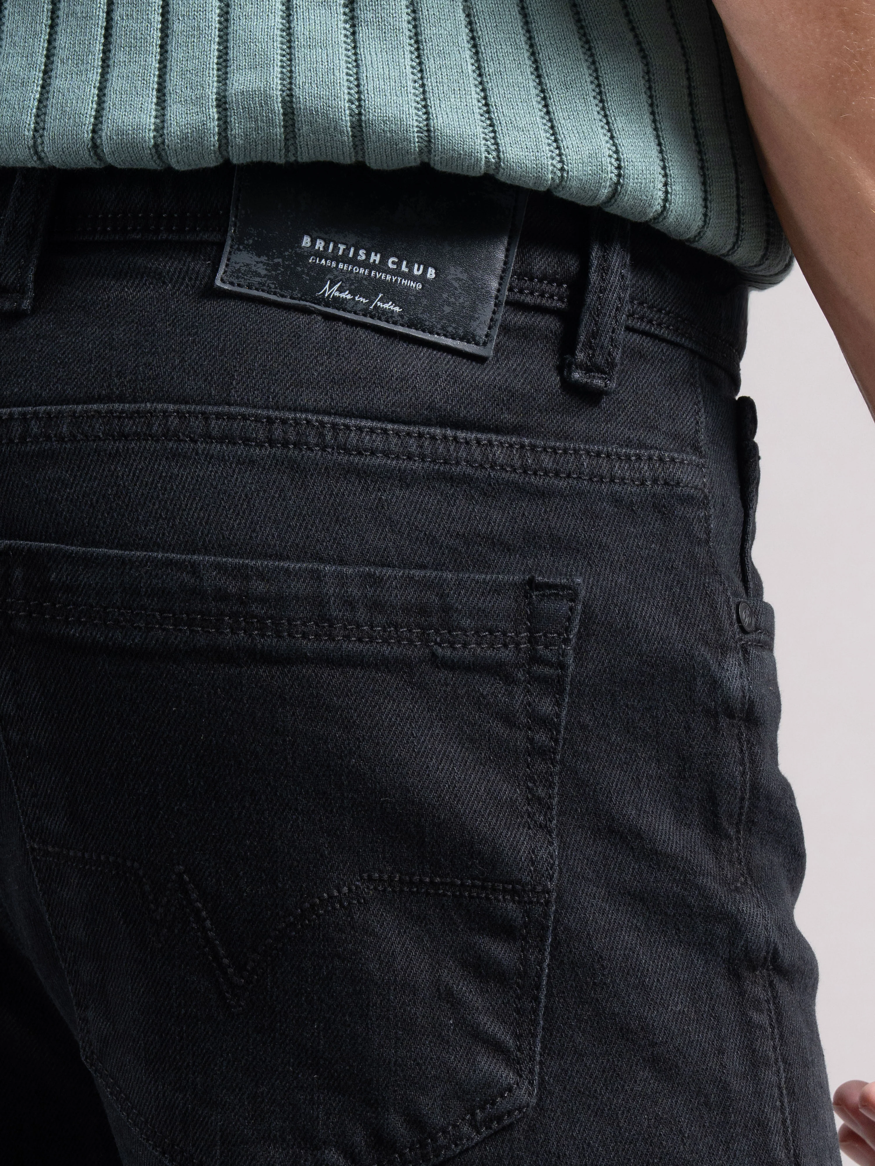 Men Black Regular Fit Jeans - Image 4