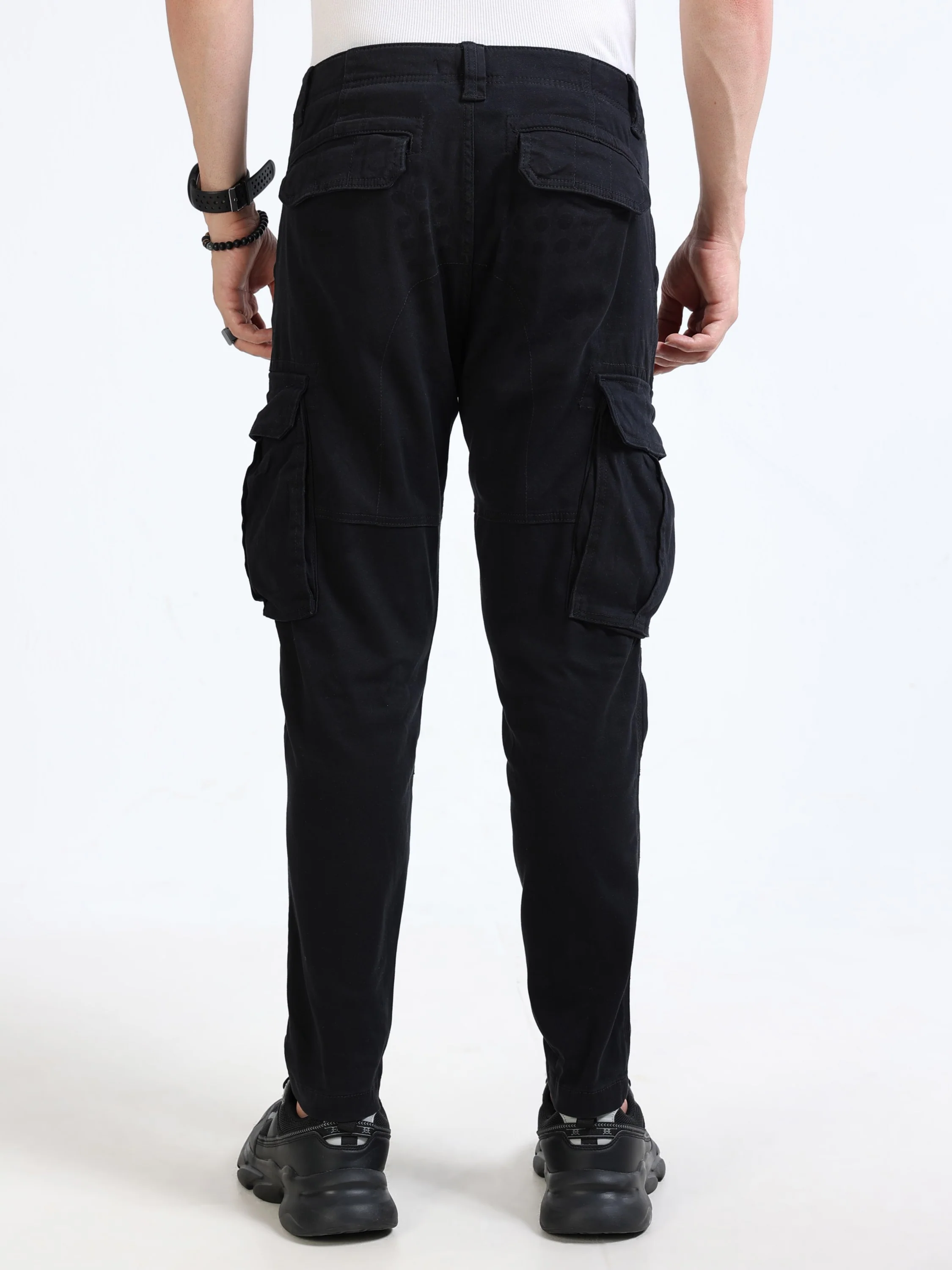Men Black Mid Rise Cargo Pants - Image 3