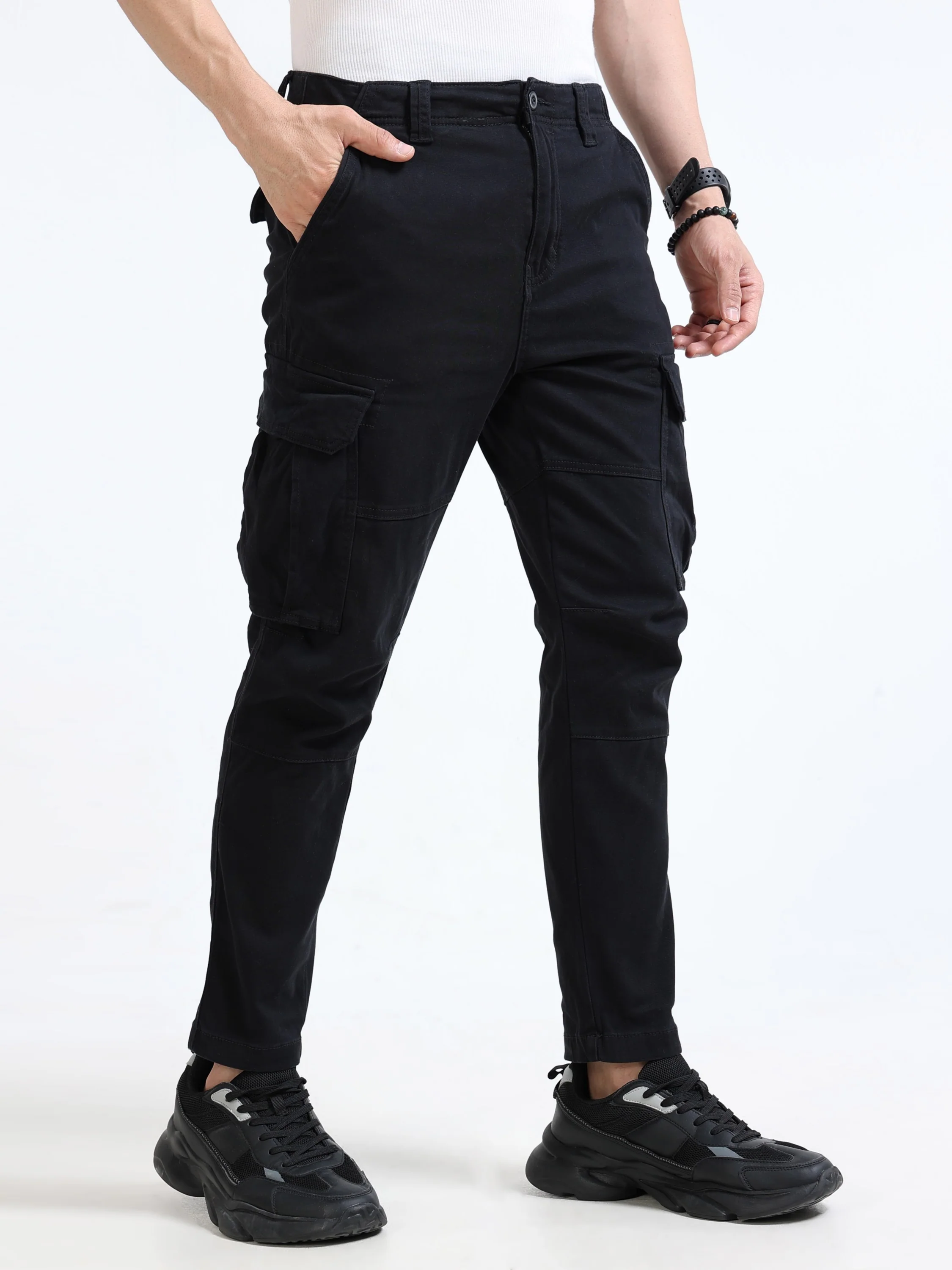 Men Black Mid Rise Cargo Pants - Image 5