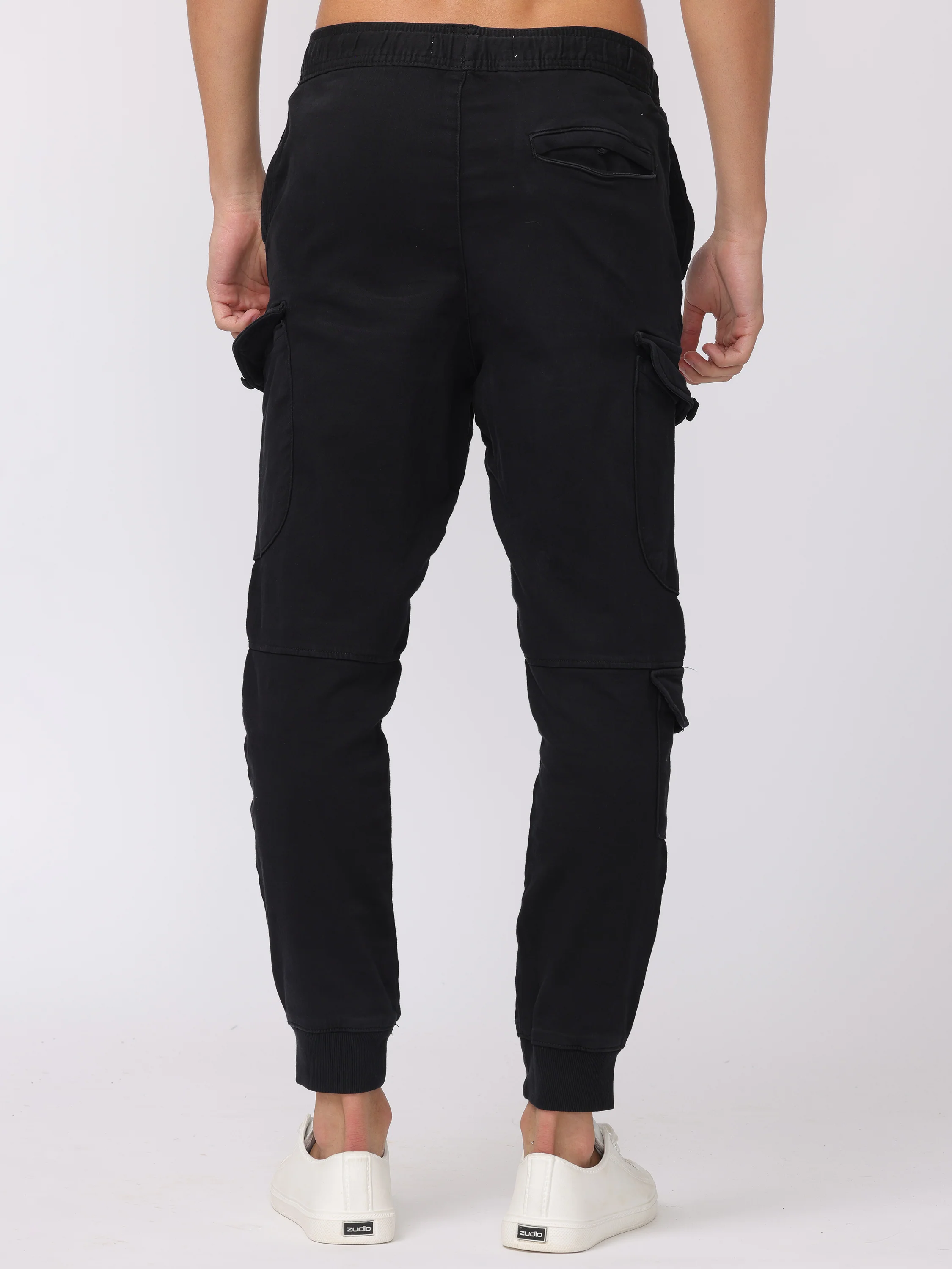 Men Black Regular Fit Cargo Pants - Image 4