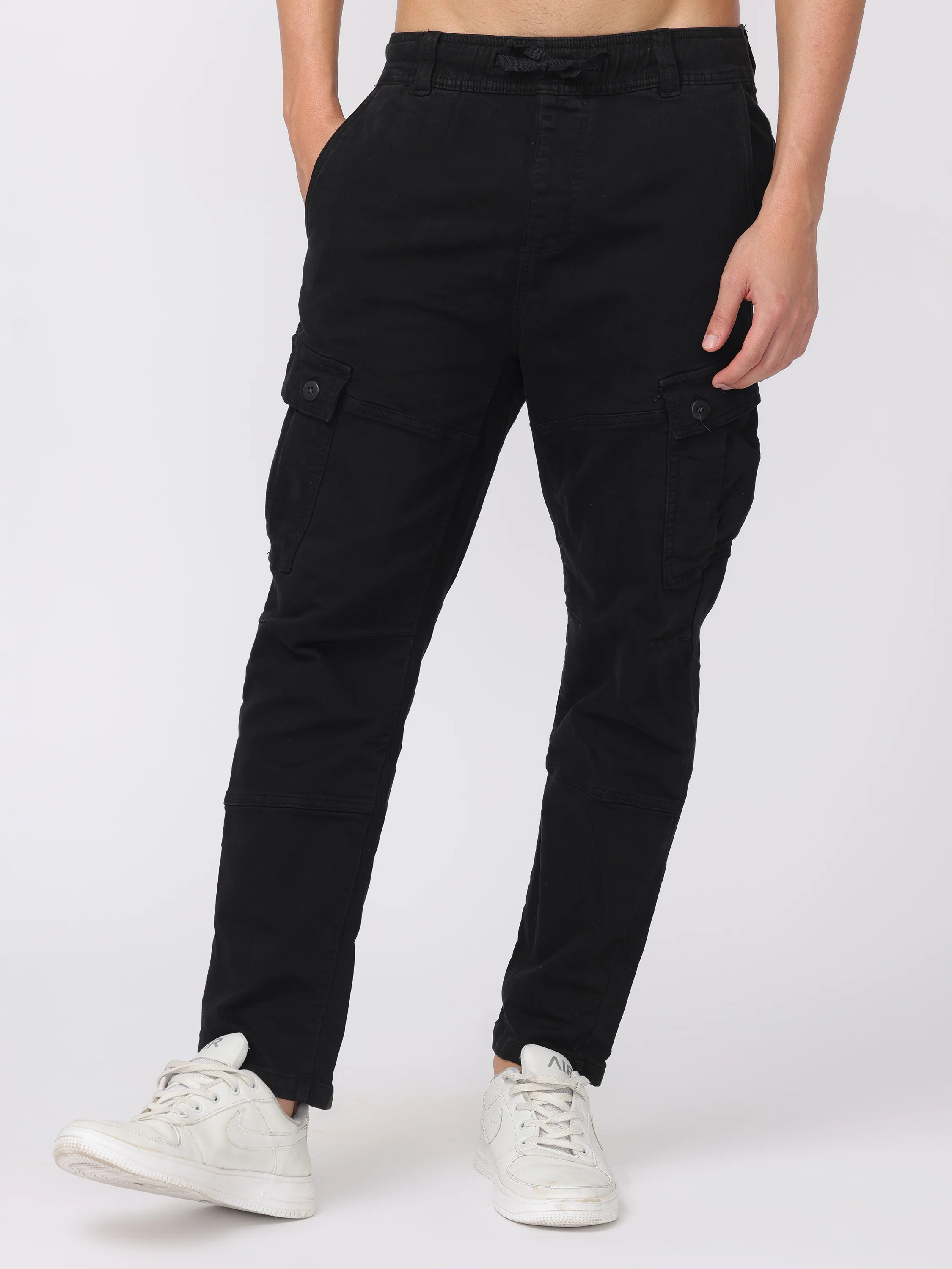 Men Black Relaxed Fit Cargo Pants - Image 3