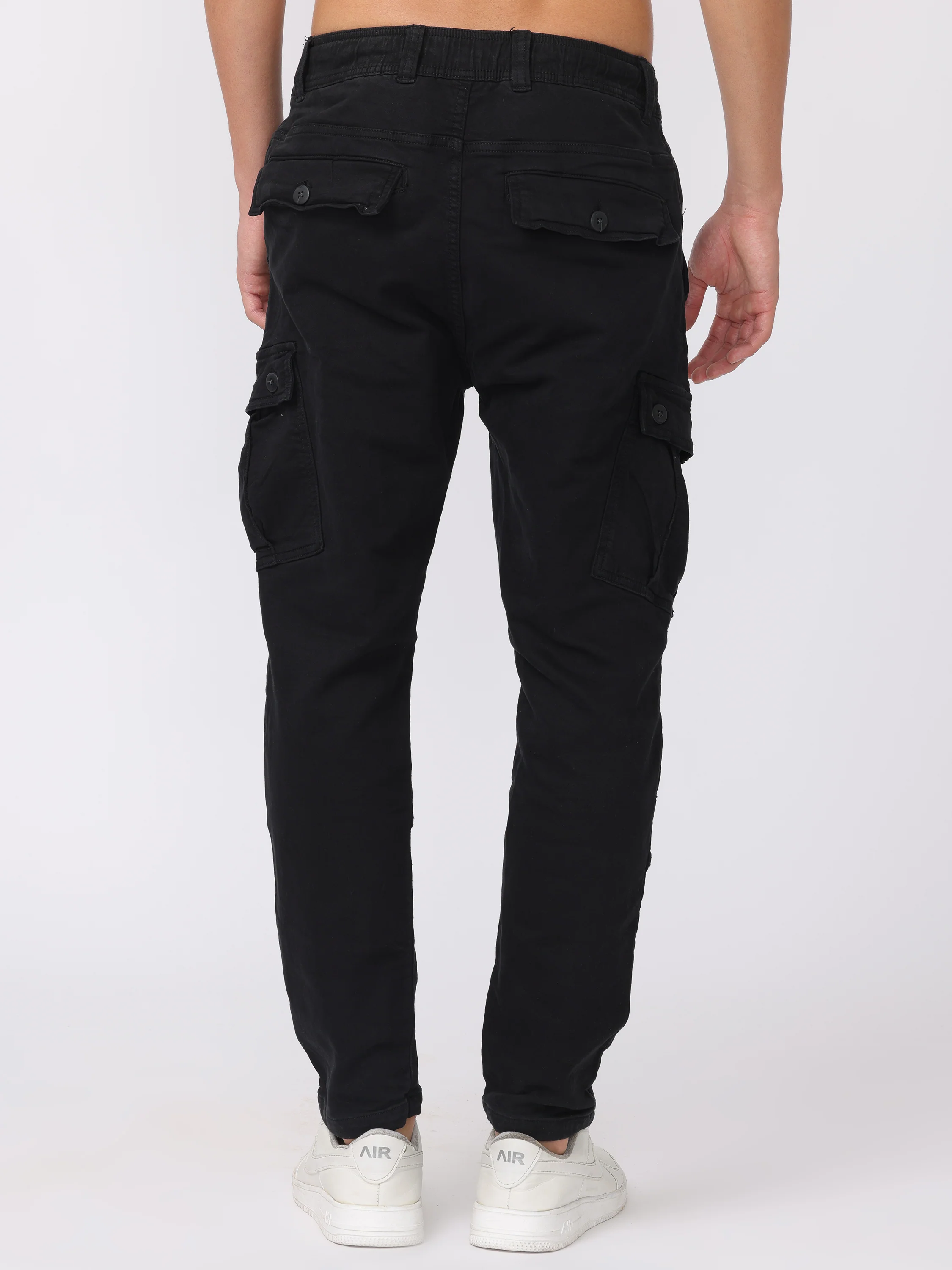 Men Black Relaxed Fit Cargo Pants - Image 4