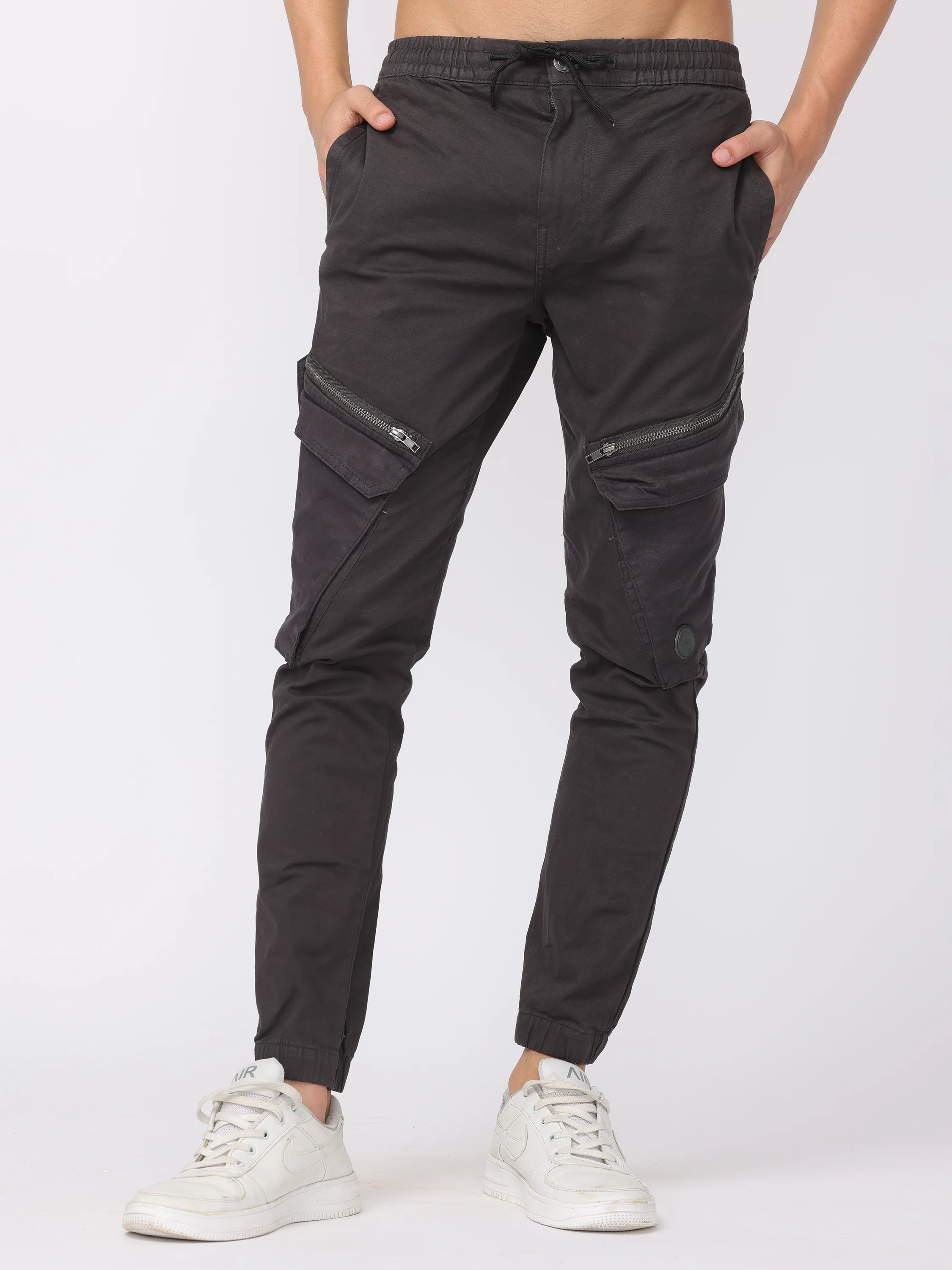 Men Black Slim Fit Cargo Pants - Image 3