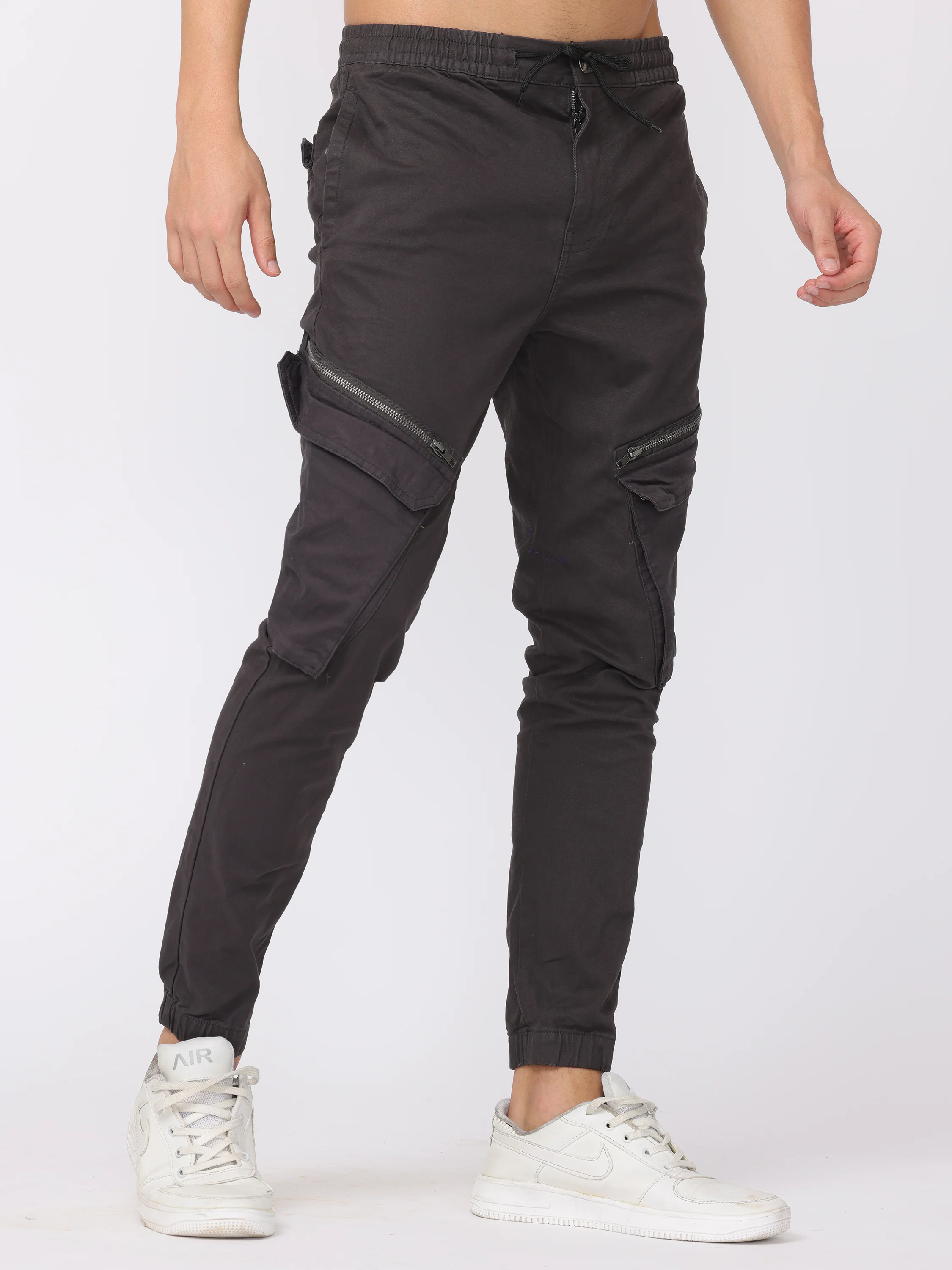 Men Black Slim Fit Cargo Pants - Image 4