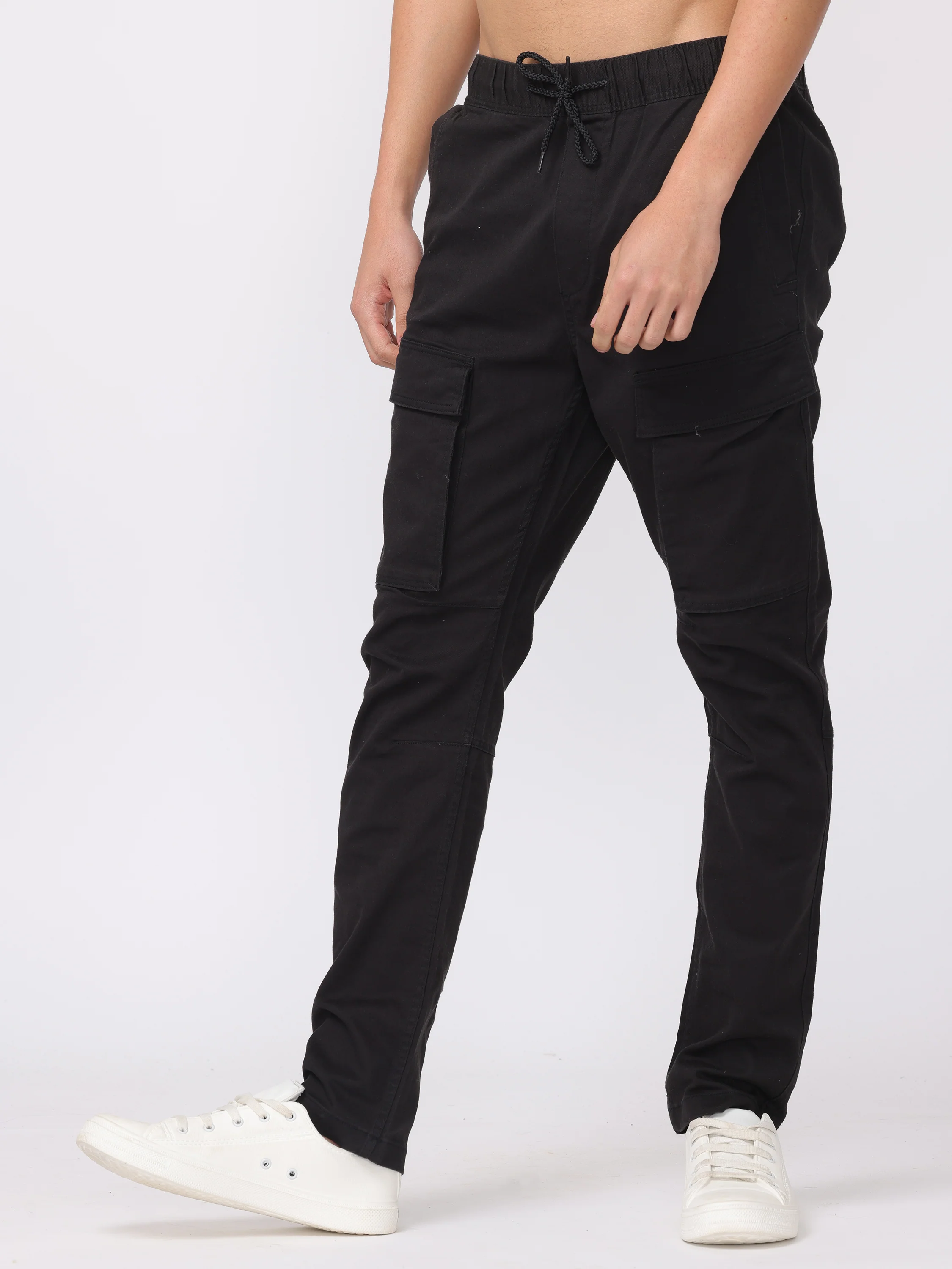Men Black Regular Fit Cargo Pants - Image 4