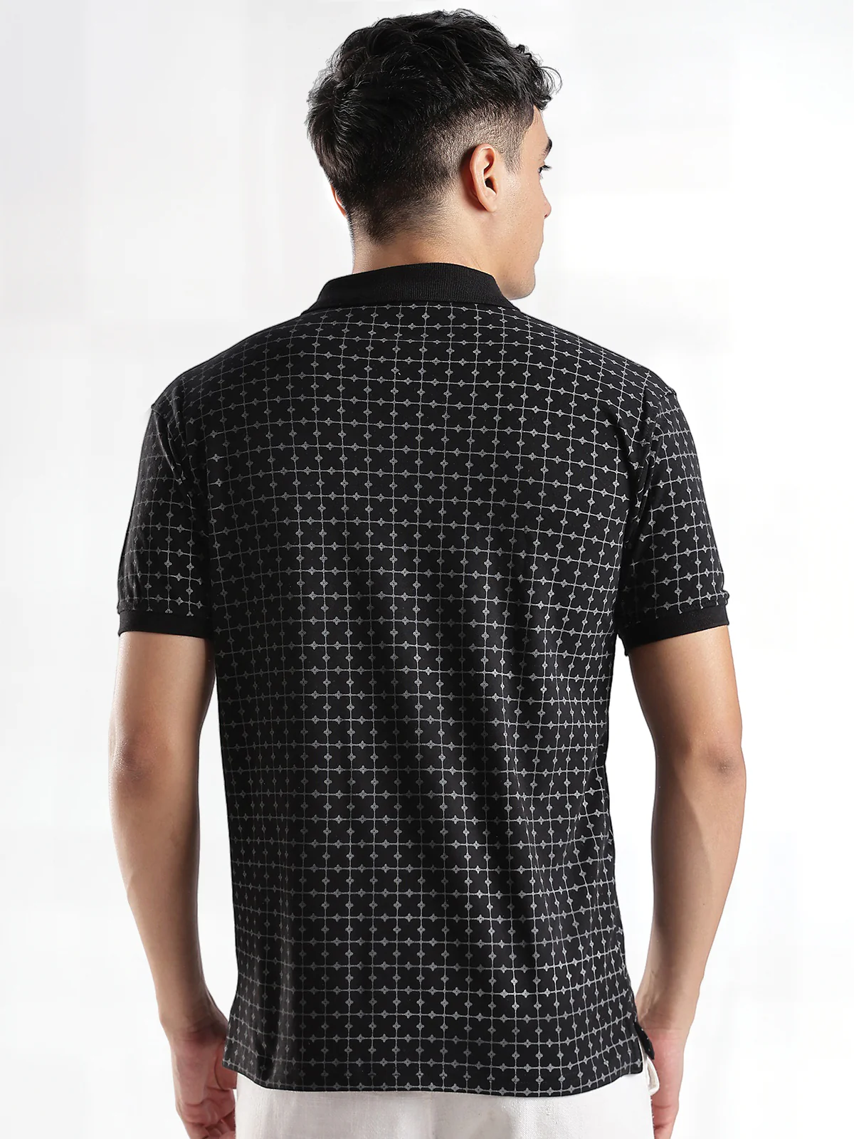 Men Black Regular Fit Polo T-Shirt - Image 2