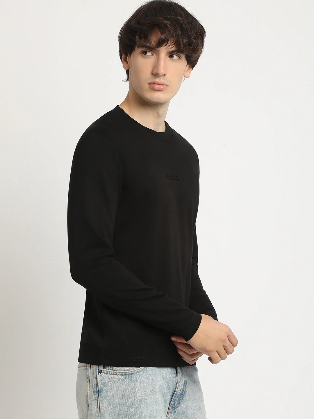 Men Black Regular Fit Round Neck T-Shirt - Image 3