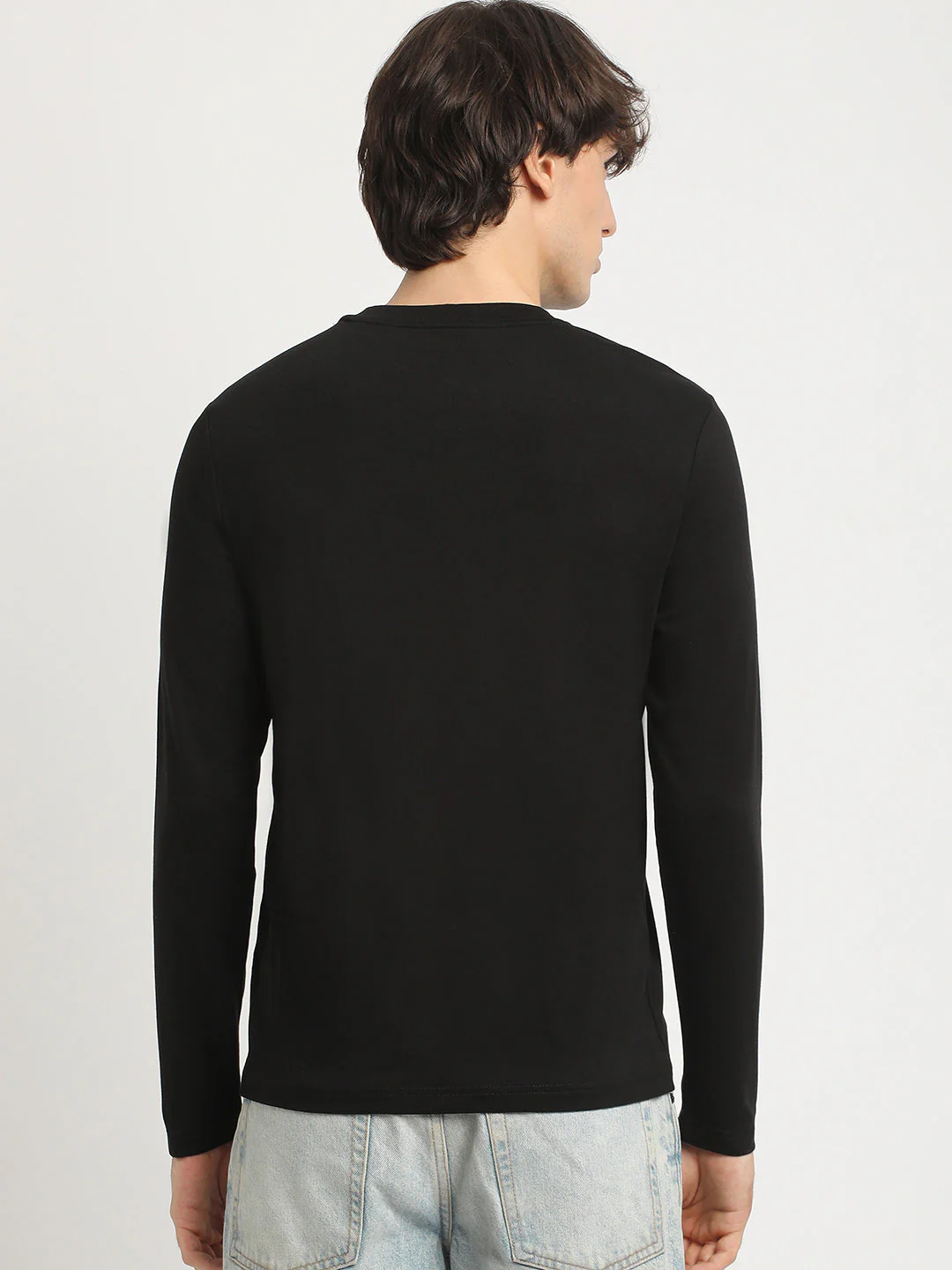Men Black Regular Fit Round Neck T-Shirt - Image 4