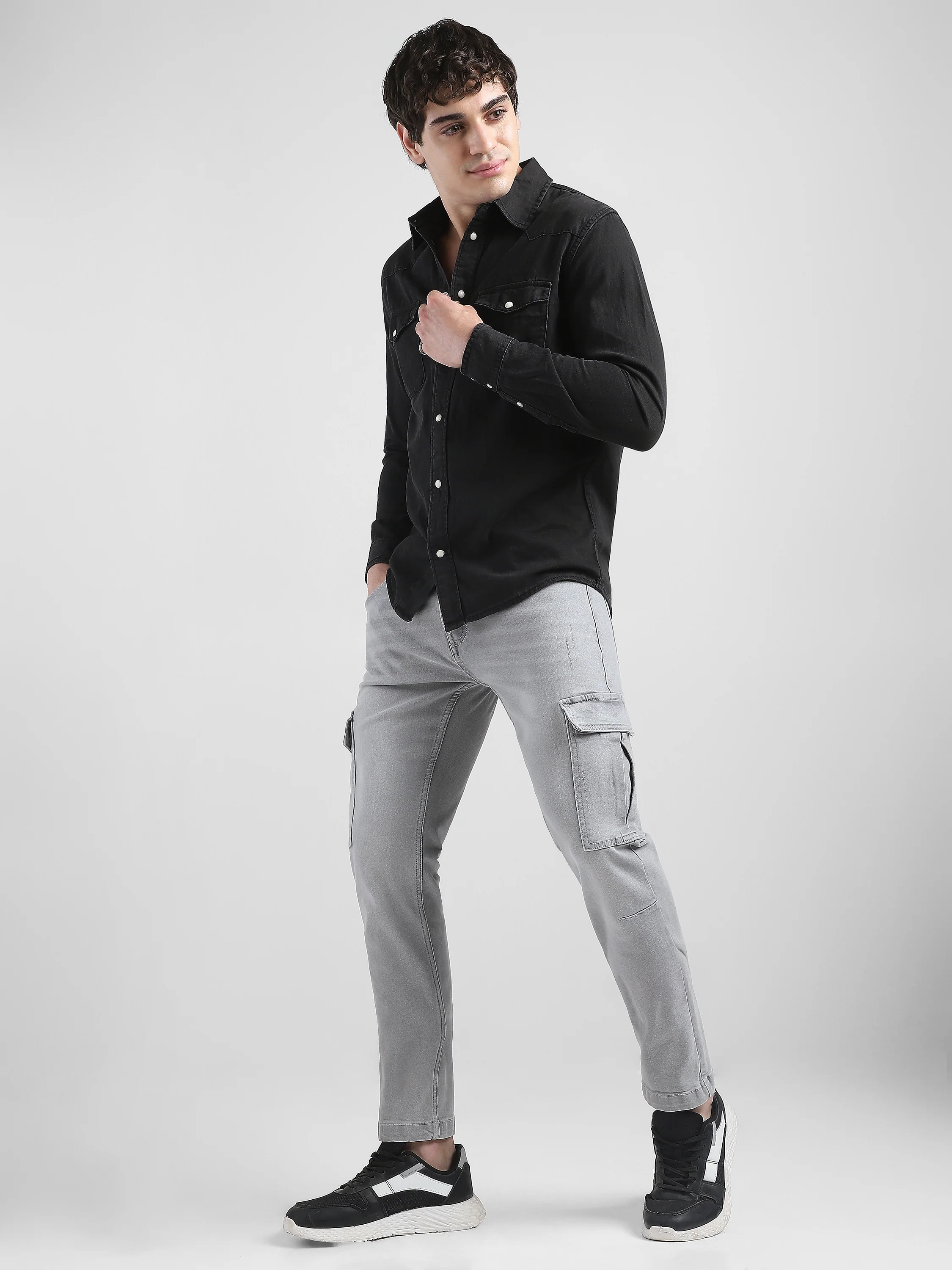 Men Denim Black Regular Fit Shirt with Two Pockets - Image 2