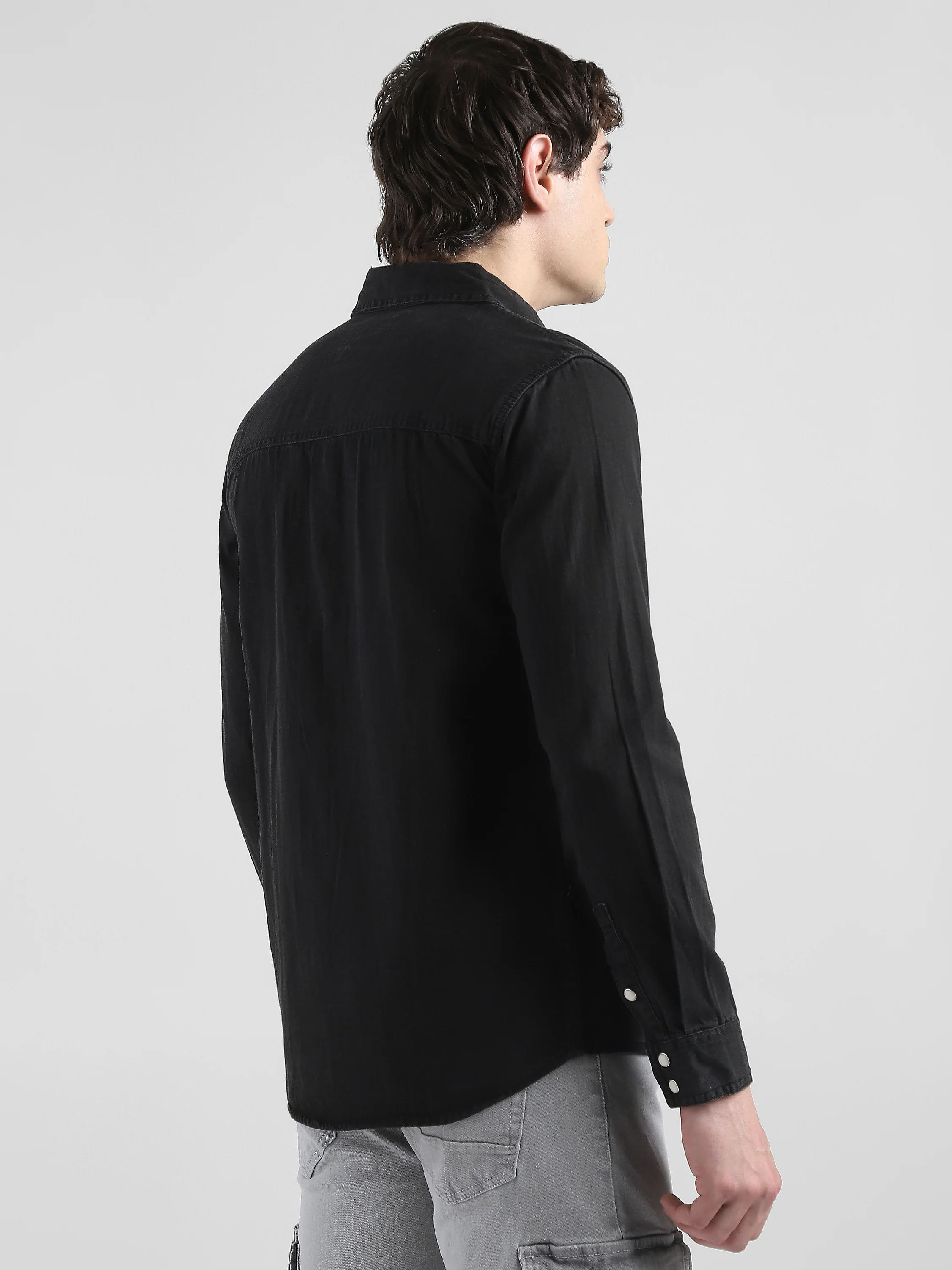 Men Denim Black Regular Fit Shirt with Two Pockets - Image 4