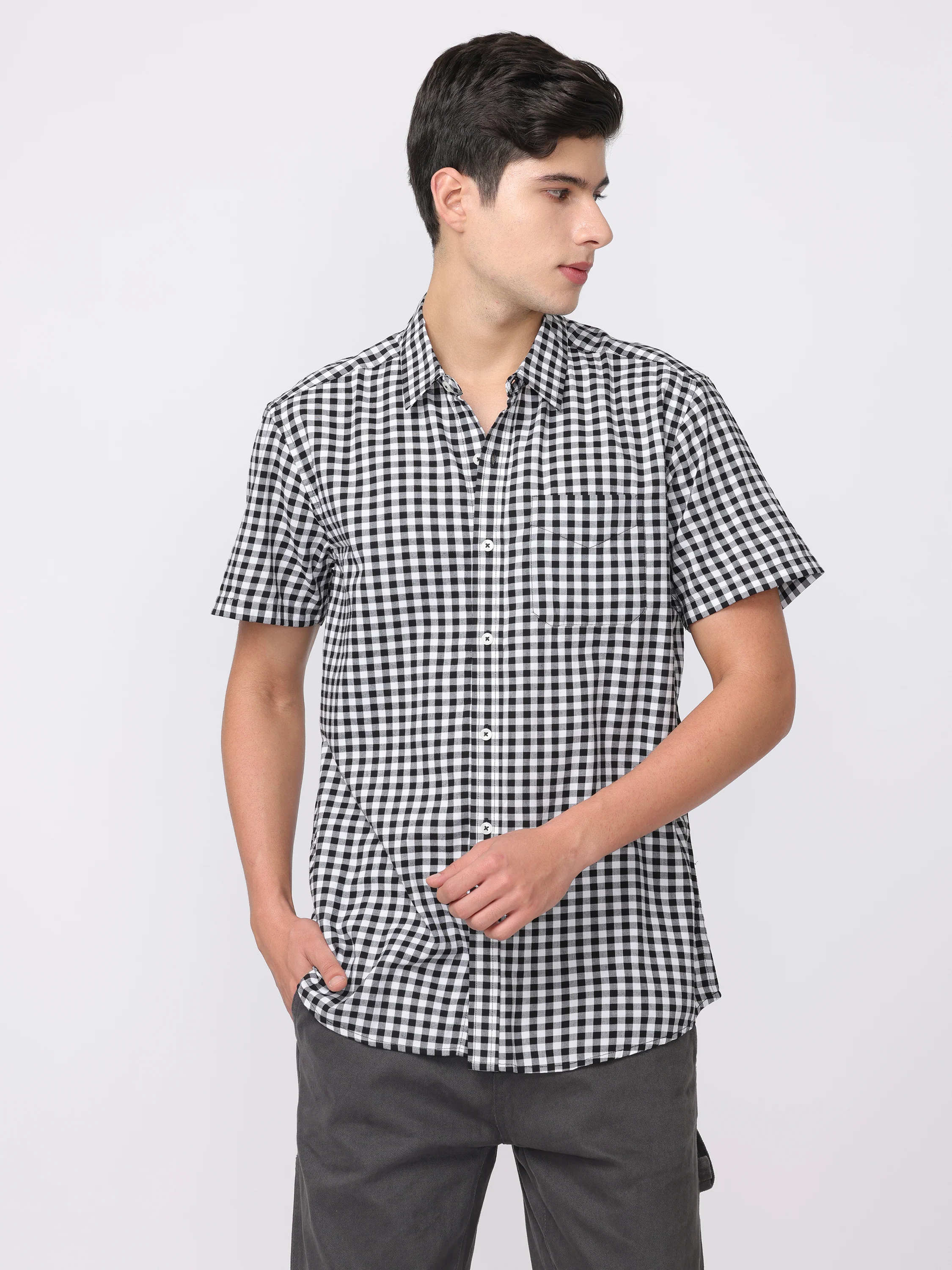 Men Black Regular Fit Checked Shirt - Image 2