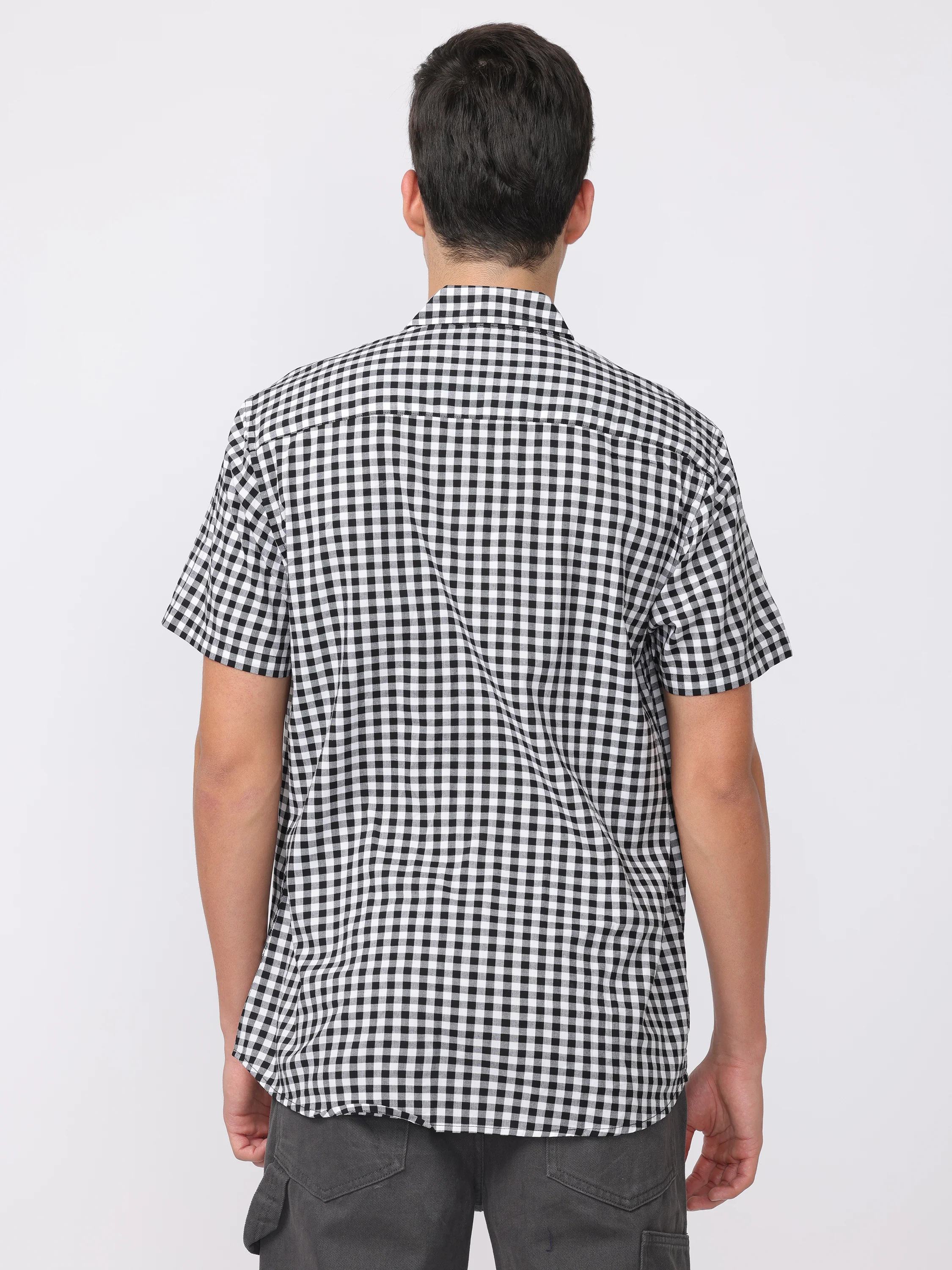 Men Black Regular Fit Checked Shirt - Image 4