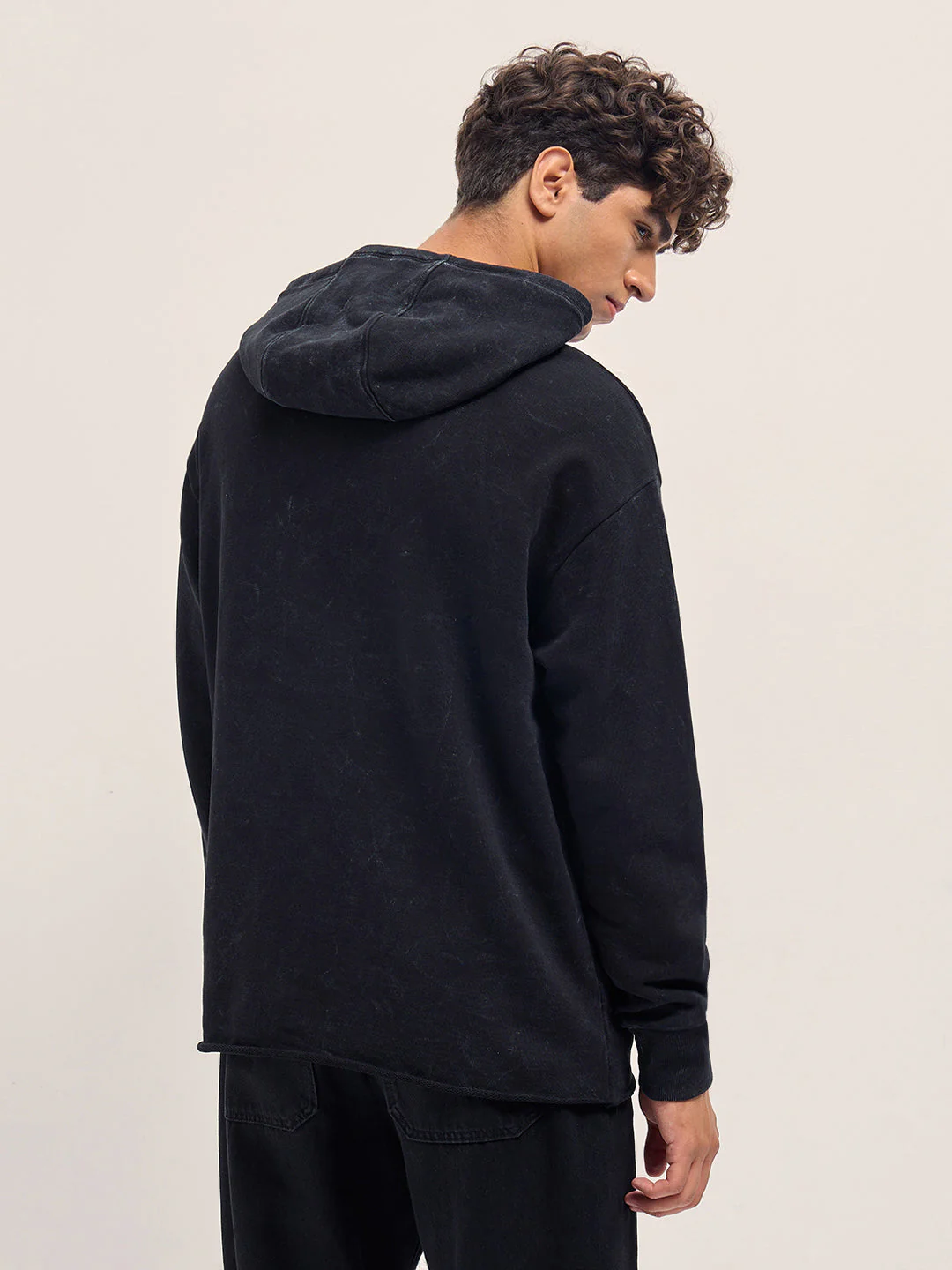 Men Black Relaxed Fit Hoodie - Image 2