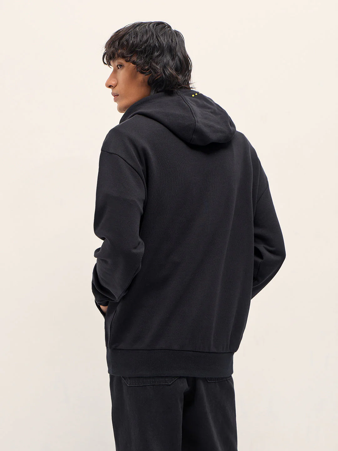 Men Black Relaxed Fit Hoodie - Image 2