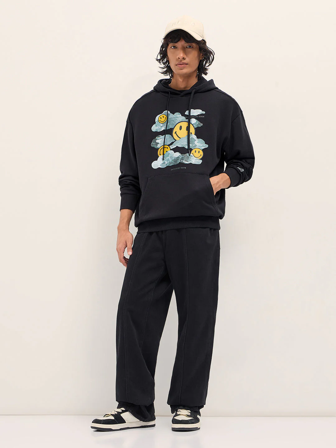 Men Black Relaxed Fit Hoodie - Image 4